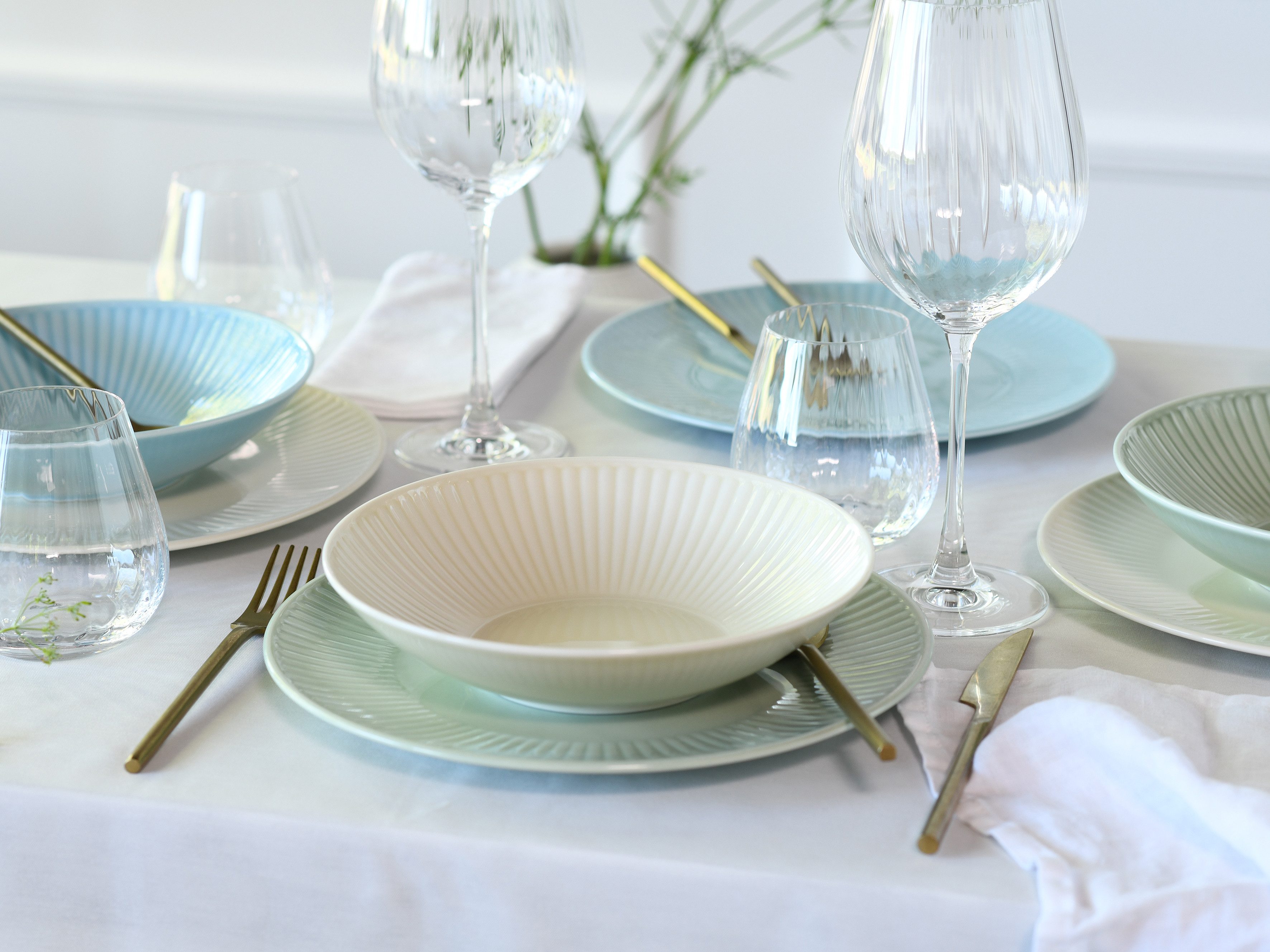 CreaTable Tafelservice Valencia Pastell, Tafel-Service 12-tlg (12-tlg), 6 Personen, Porzellan, Teller Set, Elegant, Boho Chic