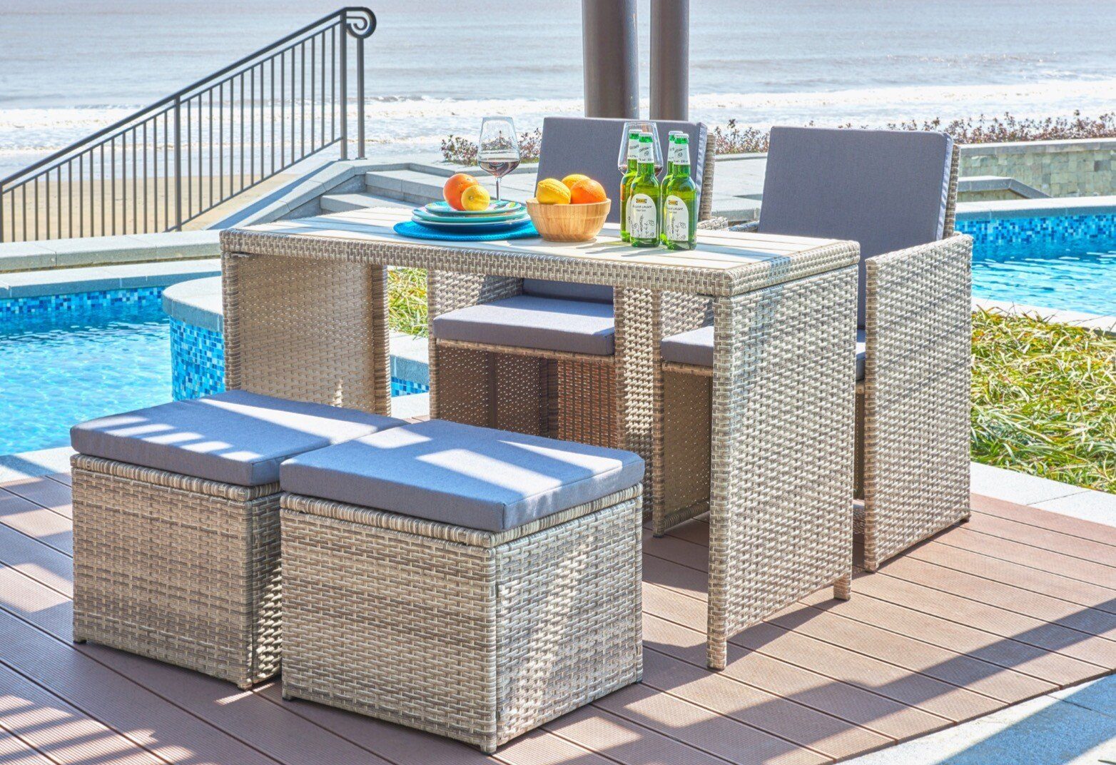 TPFGarden Sitzgruppe MARTINI, (11-tlg., 2 Stühle, 2 Hocker, 1 Tisch, 4 Sitzauflagen und 2 Rückenkissen), Garten-Essgruppe Set Tischgruppe aus Polyrattan, Outdoor, Lounge-Möbel