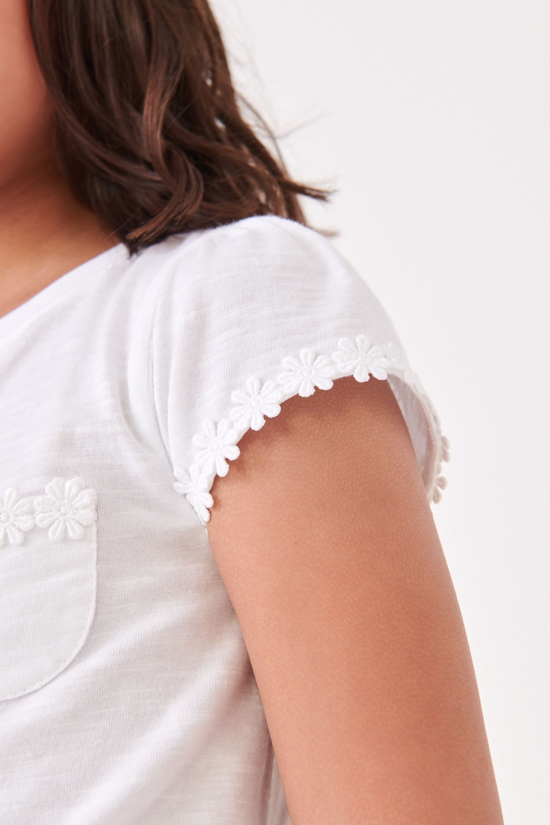 Next T-Shirt T-Shirt mit Blümchentasche (1-tlg)