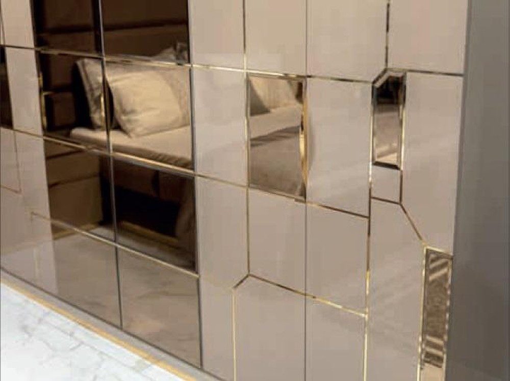 JVmoebel Kleiderschrank Luxuriöser Spiegel-Kleiderschrank für moderne Schlafzimmermöbel Made in Europa