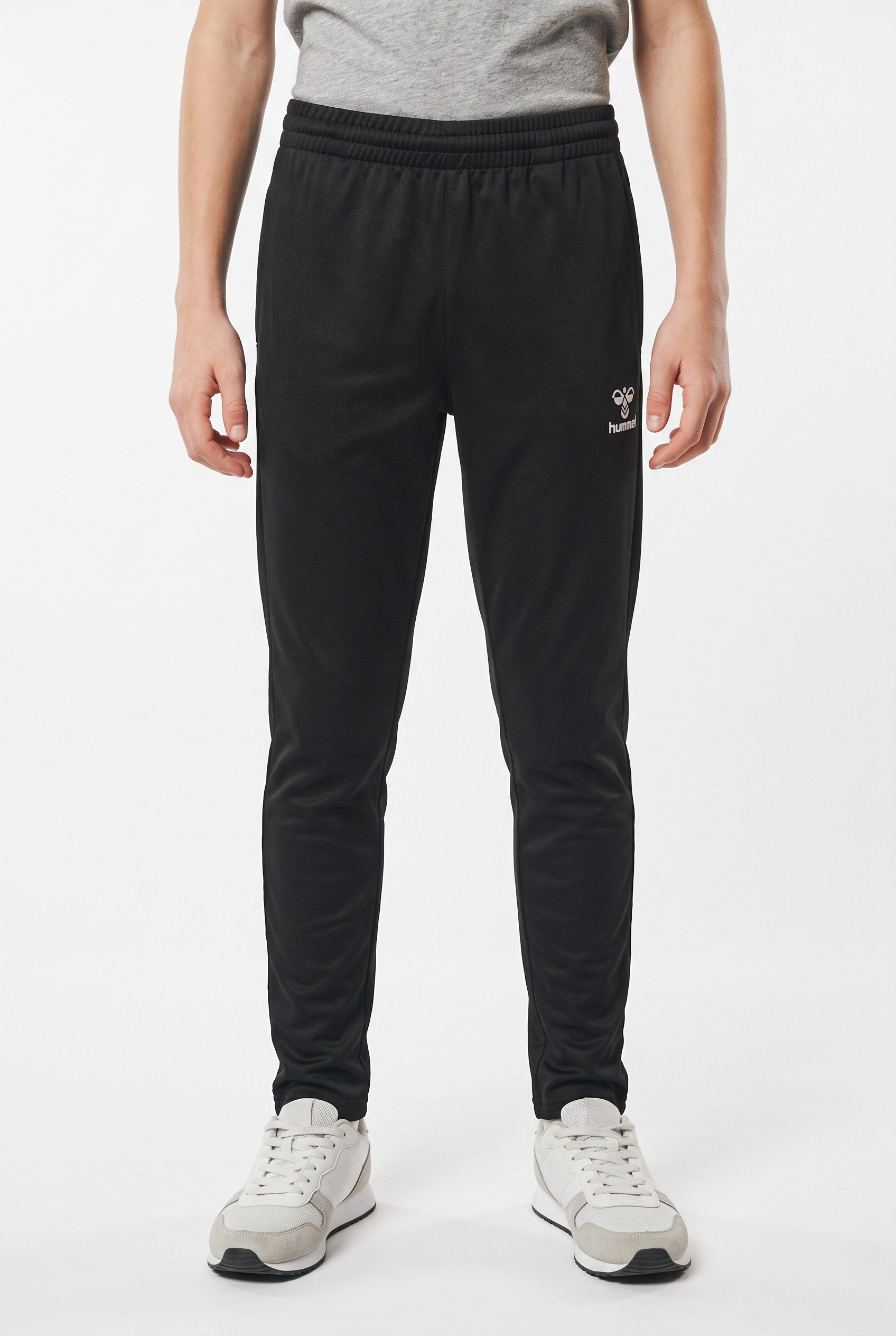 hummel Trainingshose HMLESSENTIAL TRAINING PANTS KIDS mit BEECOOL® Technologie, aus Interlock-Material
