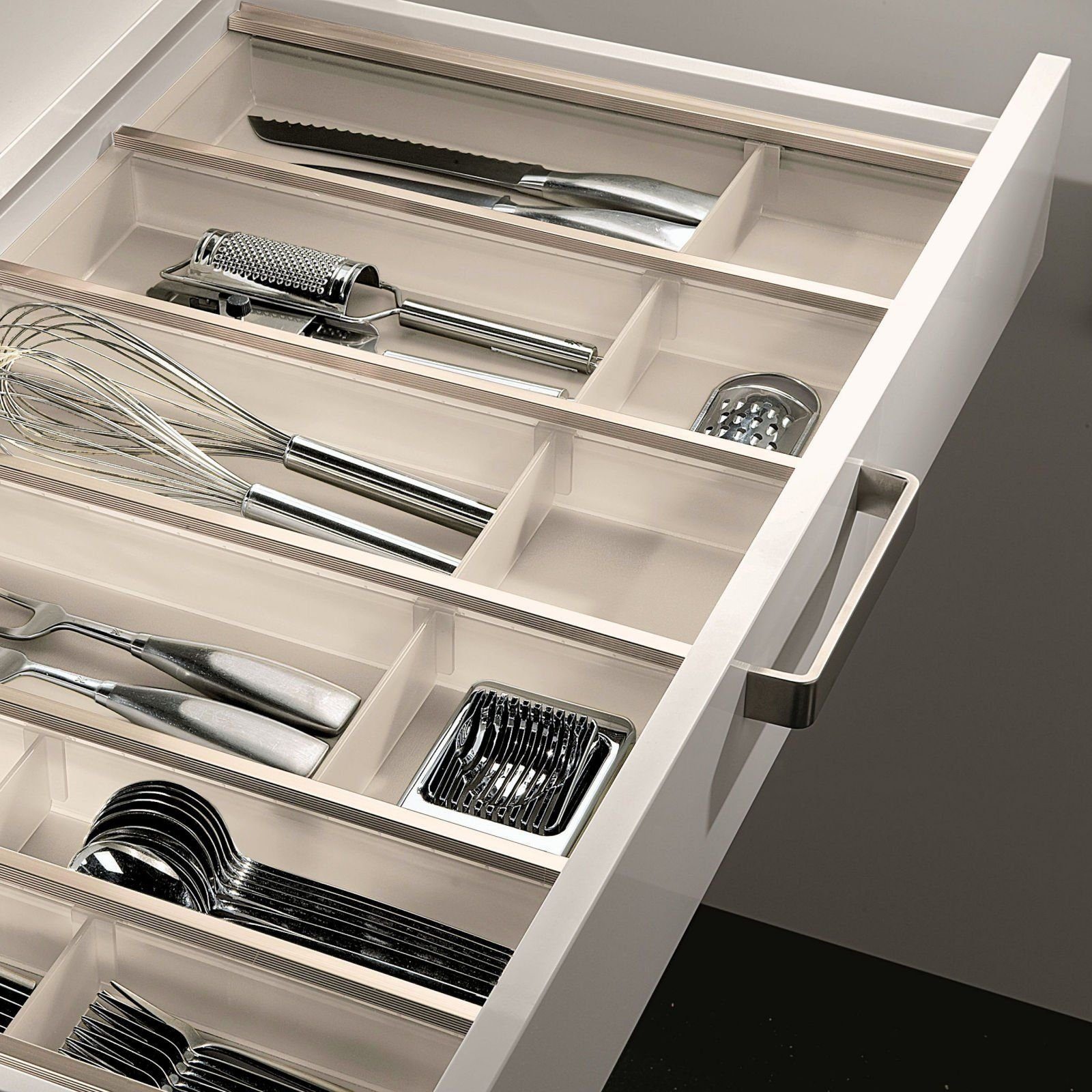 SO-TECH® Besteckeinsatz Cuisio Schubladeneinsatz für blum Antaro und Tandembox, Besteckeinsatz transluzent-weiß für 45 cm Korpusbreite