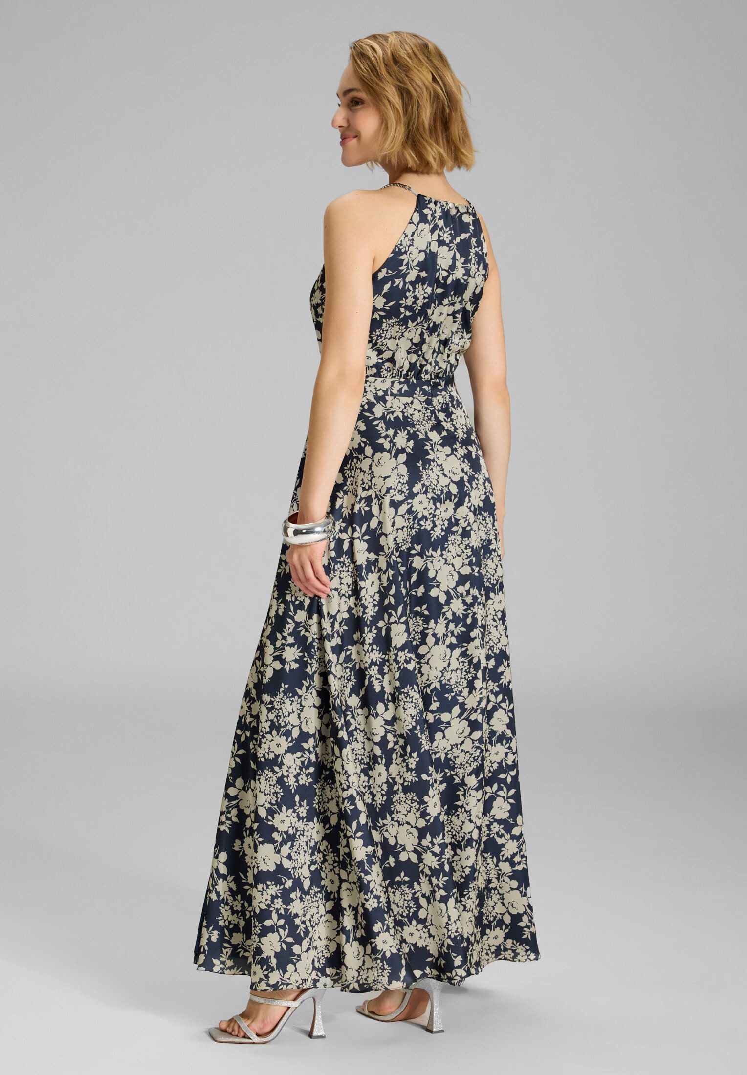 SWING Abendkleid Taillierter Schnitt mit fließendem Rockteil günstig online kaufen