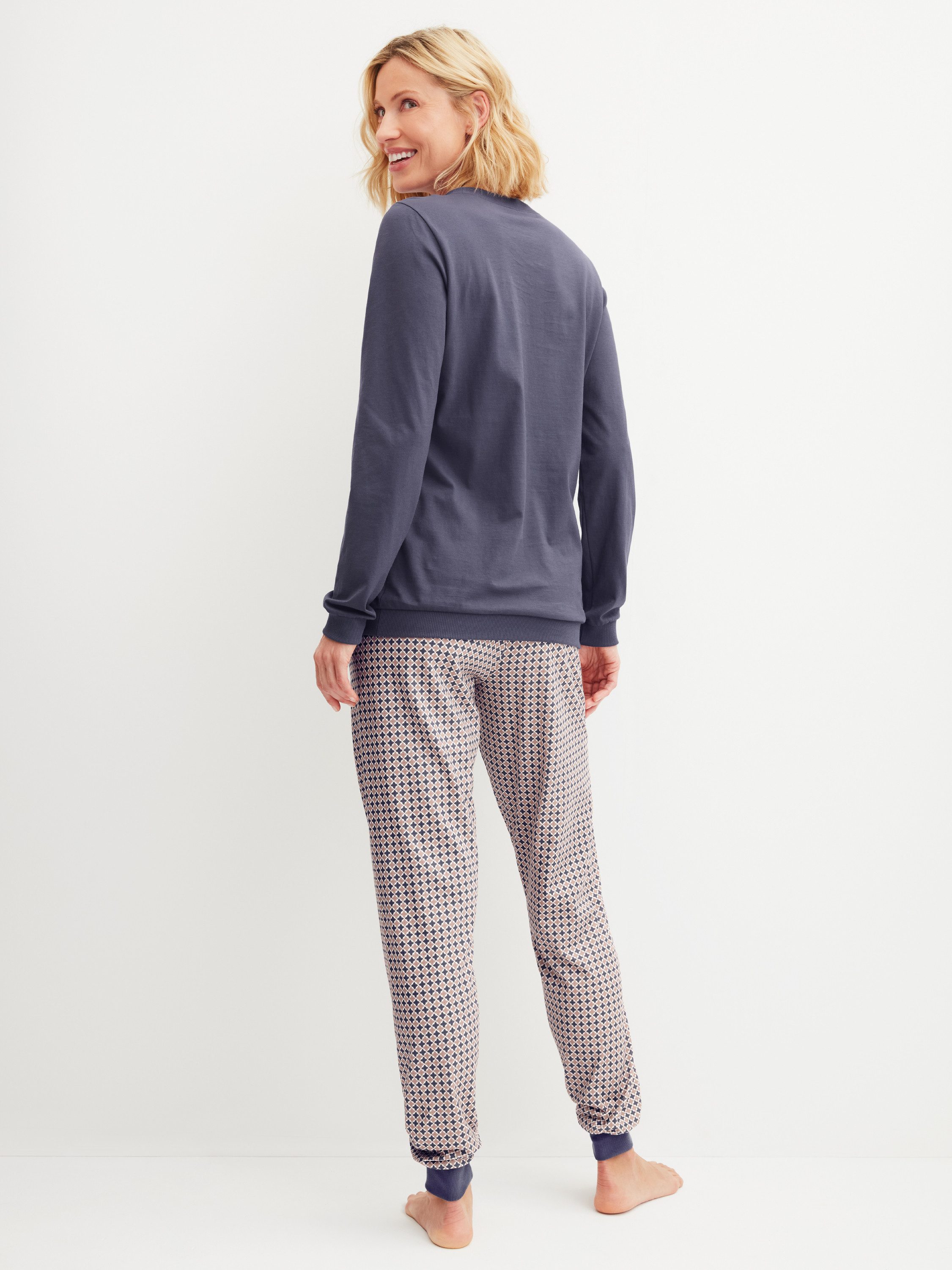 CALIDA Pyjama Flower Nights Damen (2 tlg) softe Bündchen, seidig weich, atmungsaktiv, elastisch
