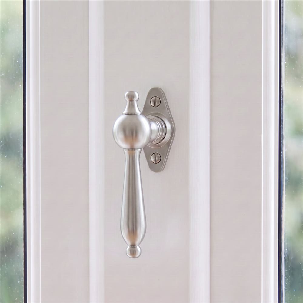 Antikas Fensterbeschlag Fenstergriff in Messing vernickelt matt - Fensterolive - 12,0x7,0cm
