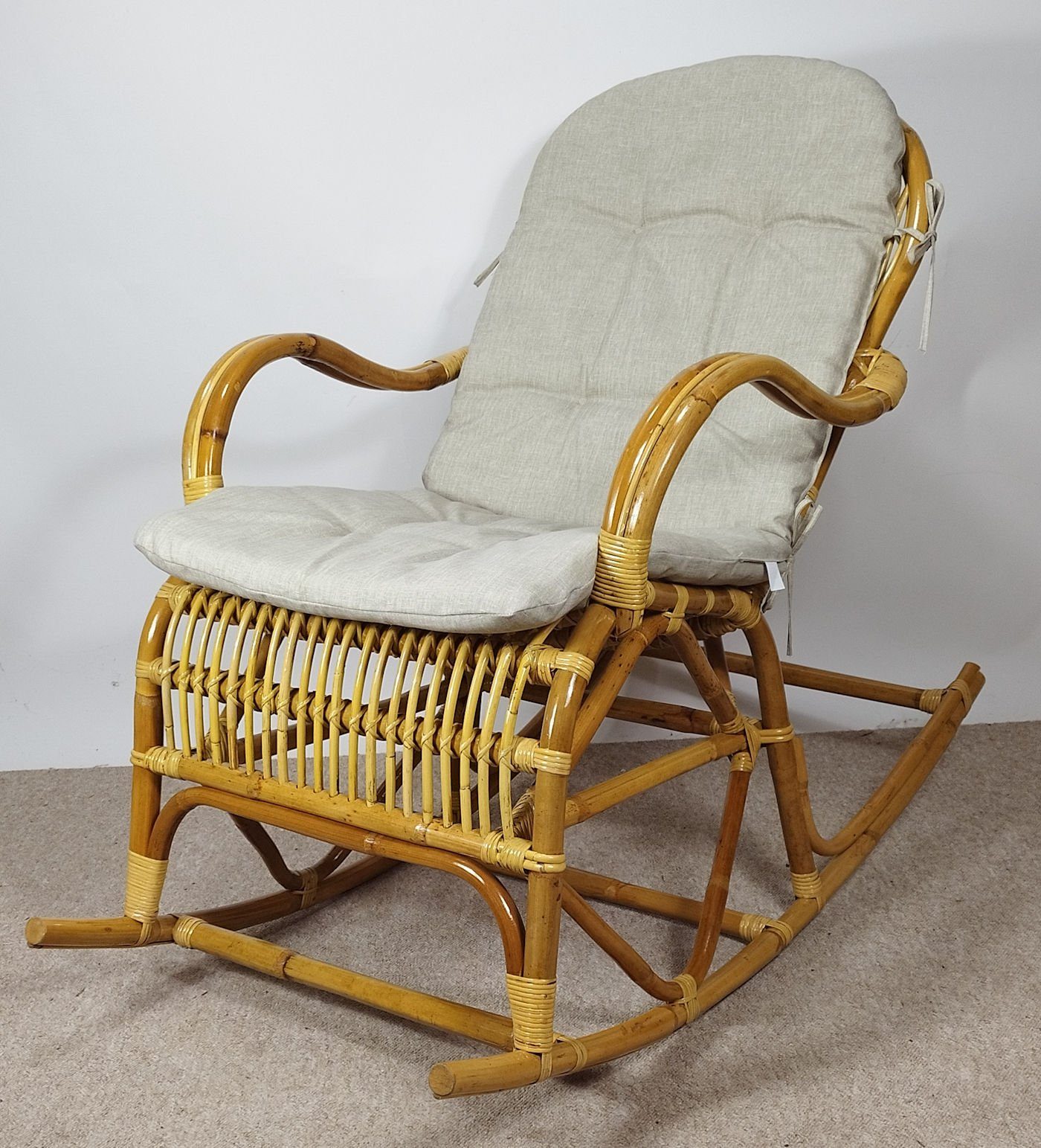 Rattani Schaukelstuhl Rattan Schaukelstuhl Semanbo Rocking Chair + Polster