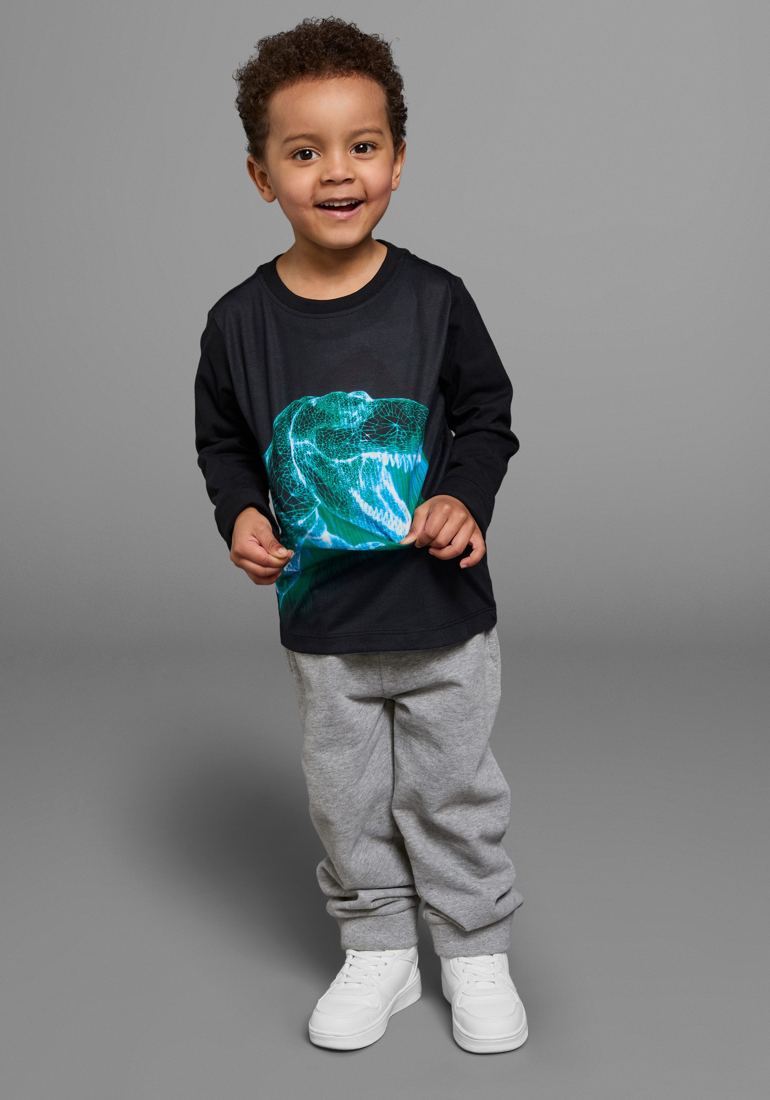 KIDSWORLD Langarmshirt GREEN DINO langärmlig, mit trendigem Druck, Rundhalsausschnitt, aus Baumwolle