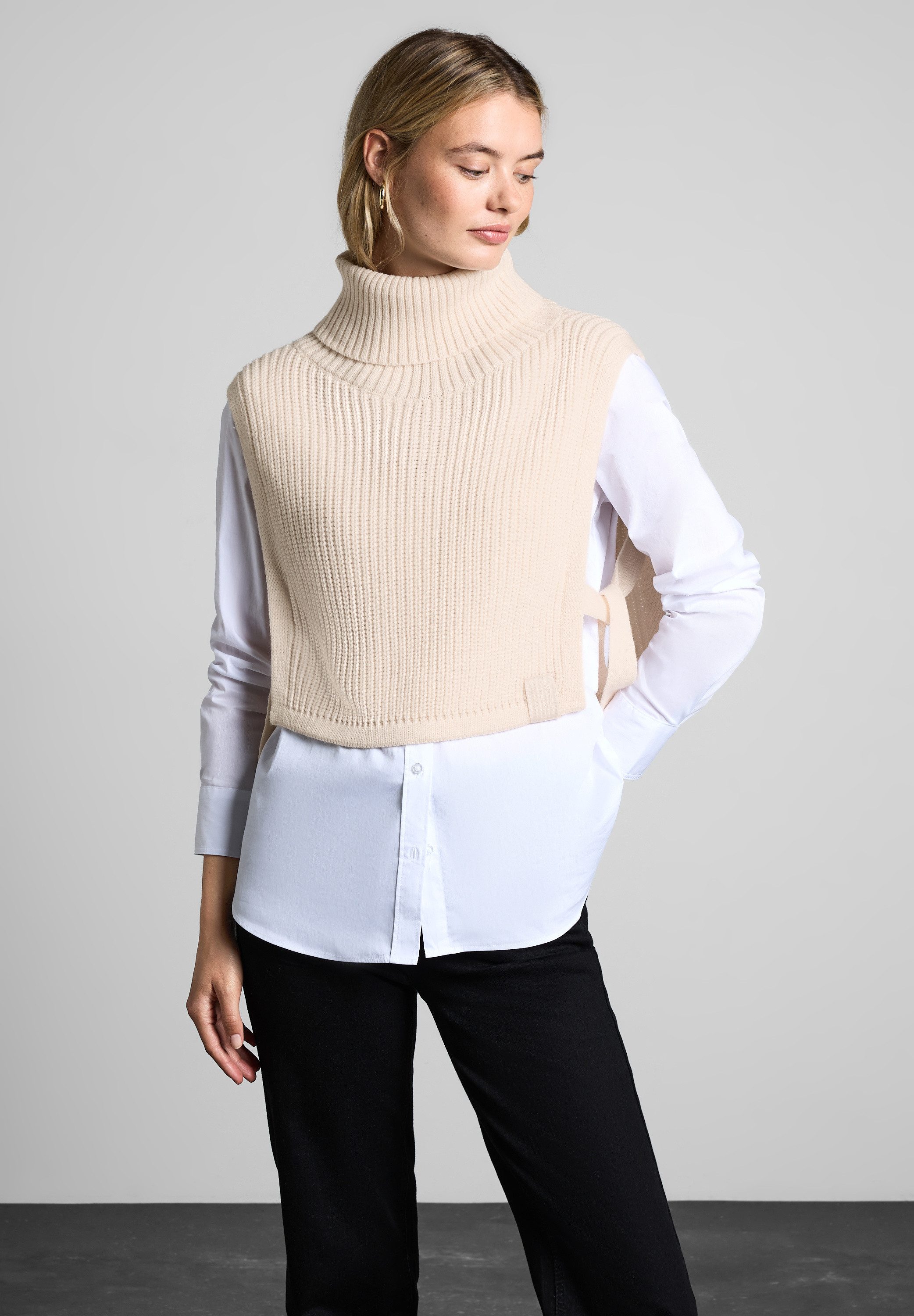 STREET ONE Strickcape aus softem Materialmix