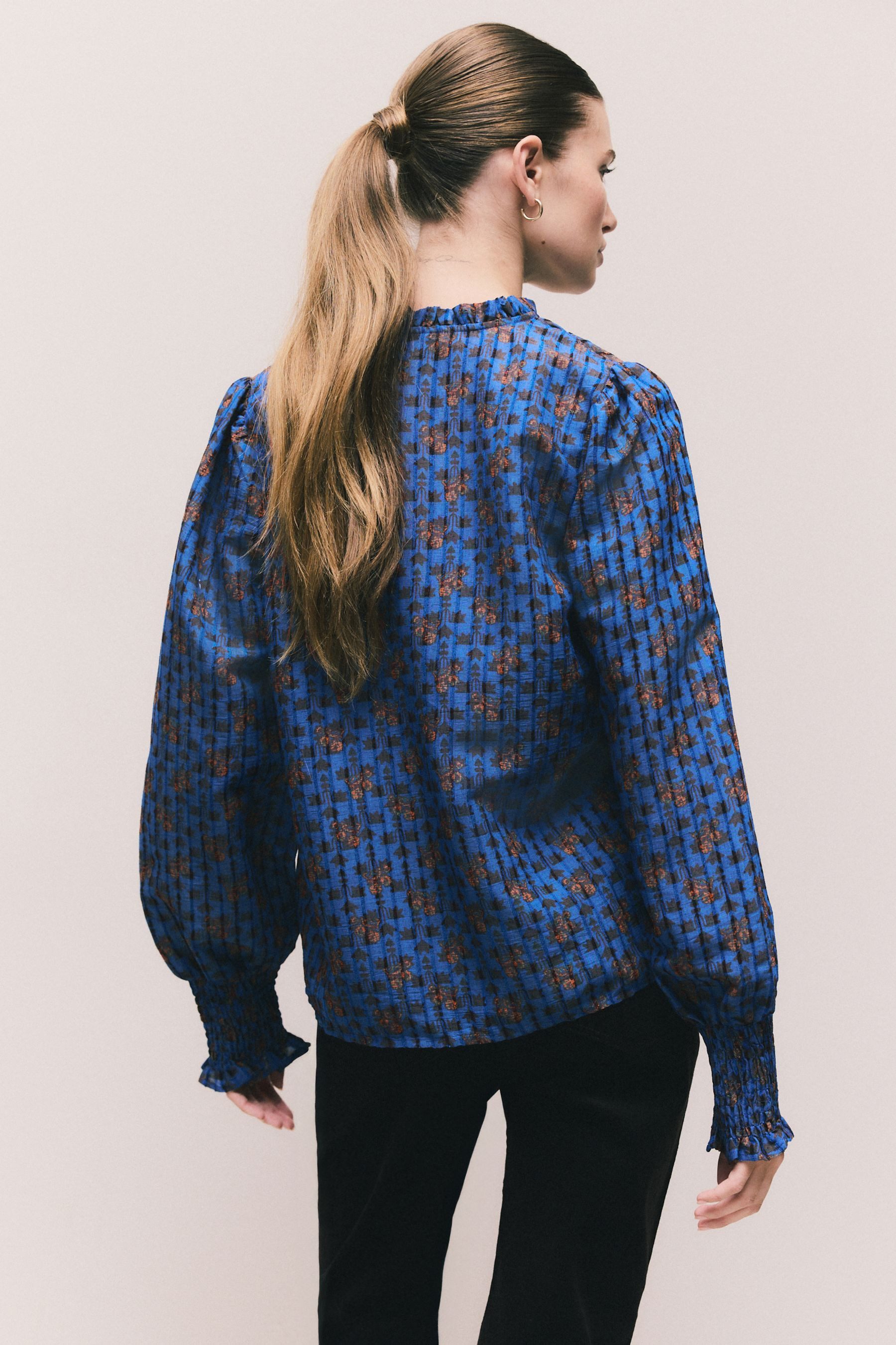 Next Langarmbluse Chenille-Langarmbluse mit Gittereinsatz (1-tlg) günstig online kaufen