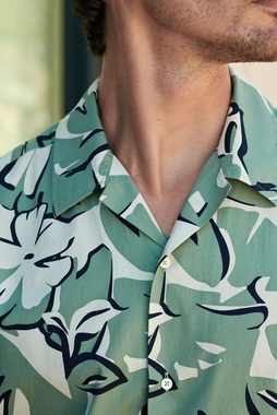 Next Kurzarmhemd Kurzärmeliges Hemd mit floralem Muster (1-tlg)
