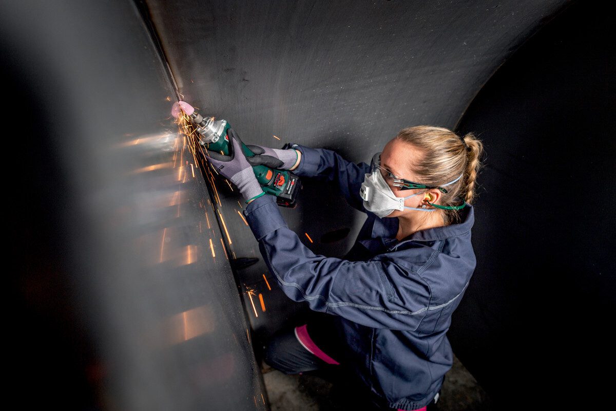 Metabo Cordless Straight Grinder GVB 18 LTX BL 11-28 Compact, max. 28,000 rpm, Battery not included, Boxed