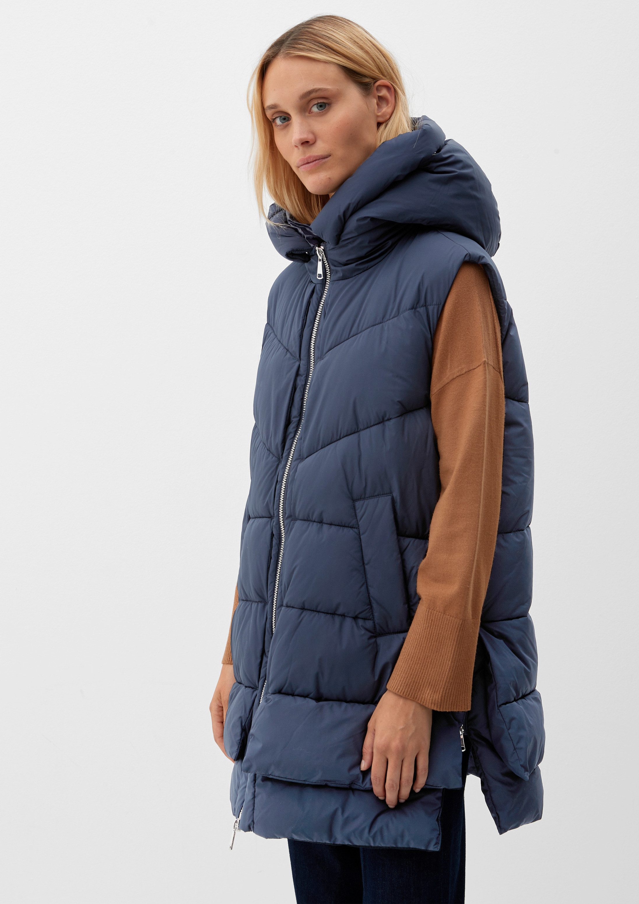 s.Oliver Outdoorjacke Outdoor-Weste Steppweste mit Kapuze
