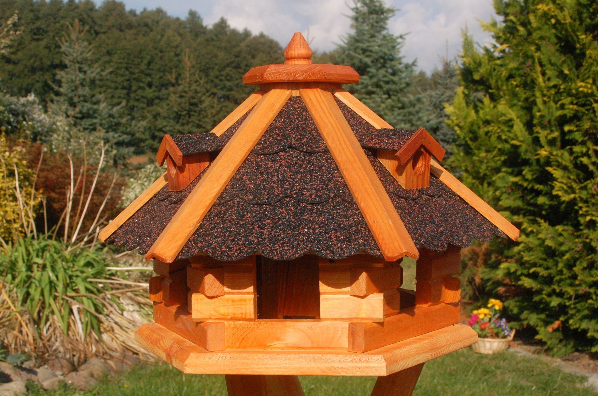 Vogelhaus Vogelhäuschen, Vogelhaus mit Bitumschindeln, behandelt