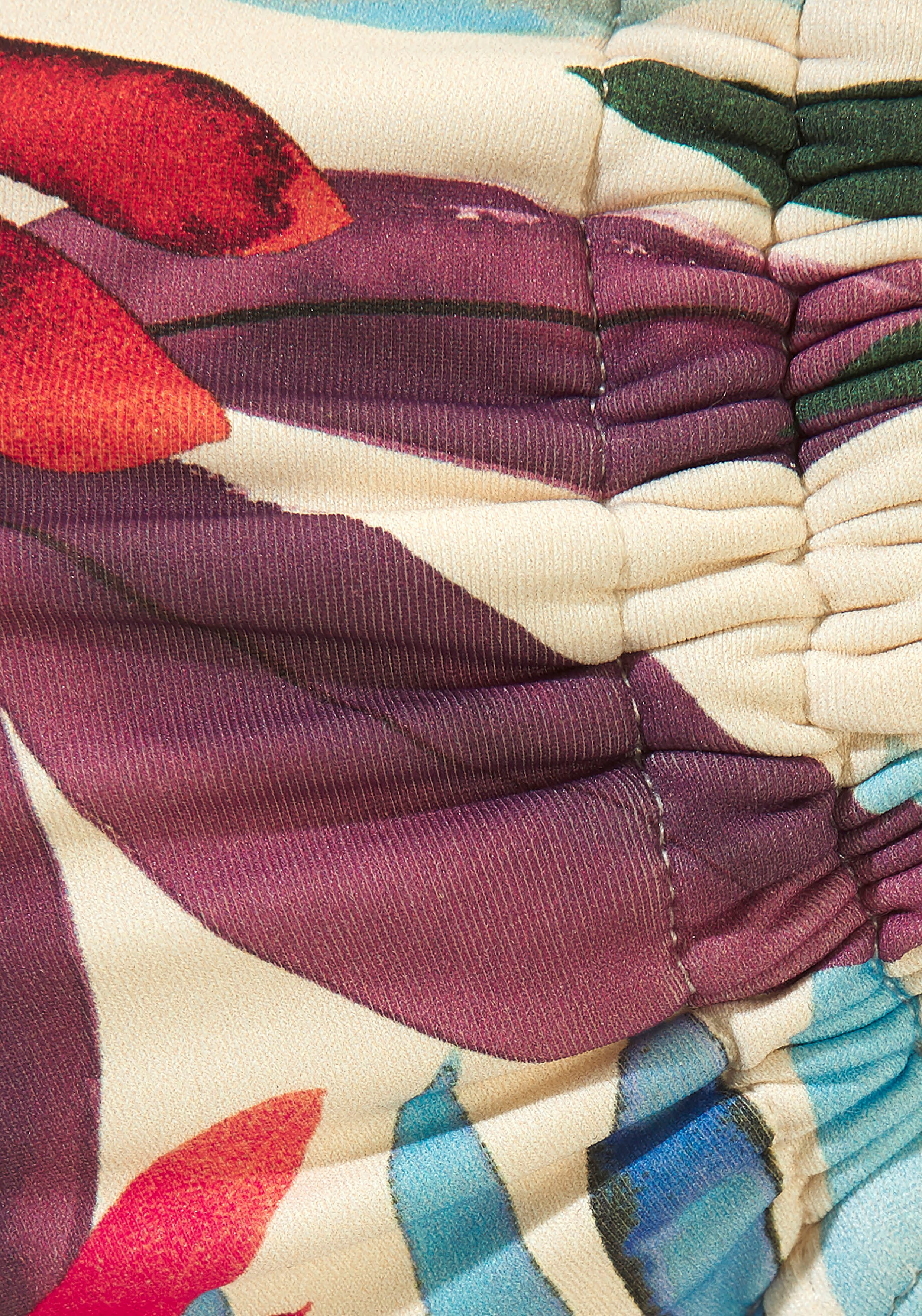 LASCANA Bügel-Bikini-Top Imani, mit sommerlichem Blätterprint