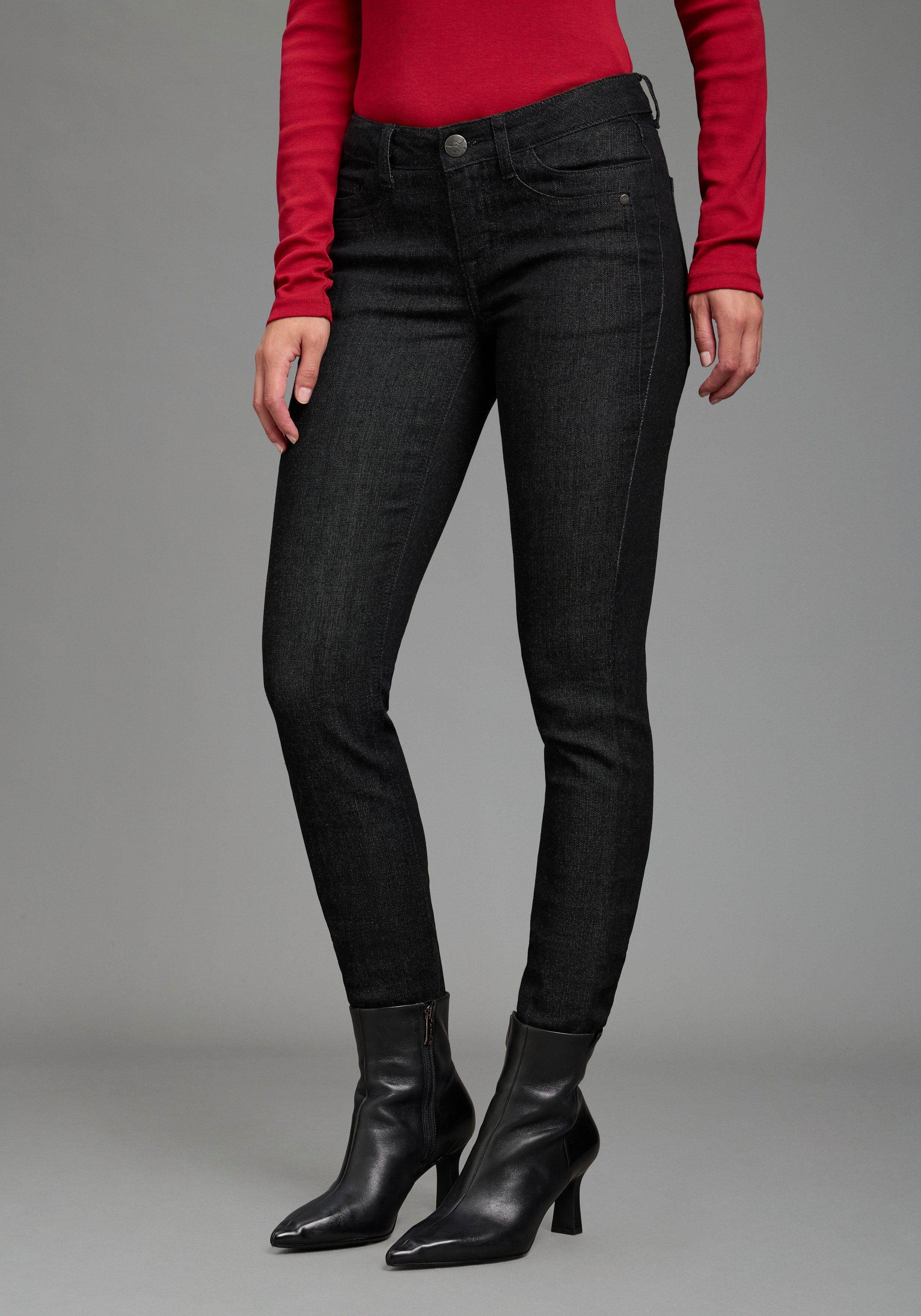 Arizona Skinny-fit-Jeans mit Keileinsätzen extra-enger Beinschnitt, niedrige Leibhöhe. € 39,99, (€ 39,99 pro 1 Stk).