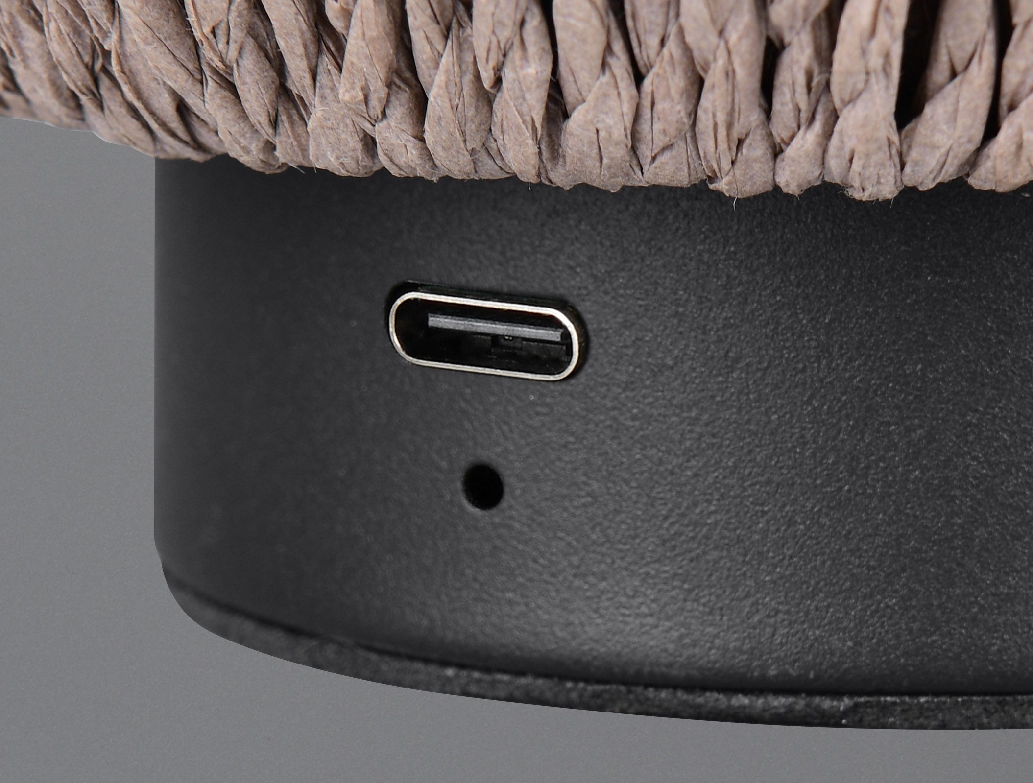 Reality Leuchten LED Tischleuchte LIRA, Akku Tischlampe USB Ladeanschluss, 1,5W 140 Lumen 3000K warmweiß, Dimmfunktion, USB-Ladefunktion, mehrere Helligkeitsstufen, LED fest integriert, Warmweiß, Lampenschirm aus Papiergarn, Touchdimmer, max 8h Akkulaufzeit