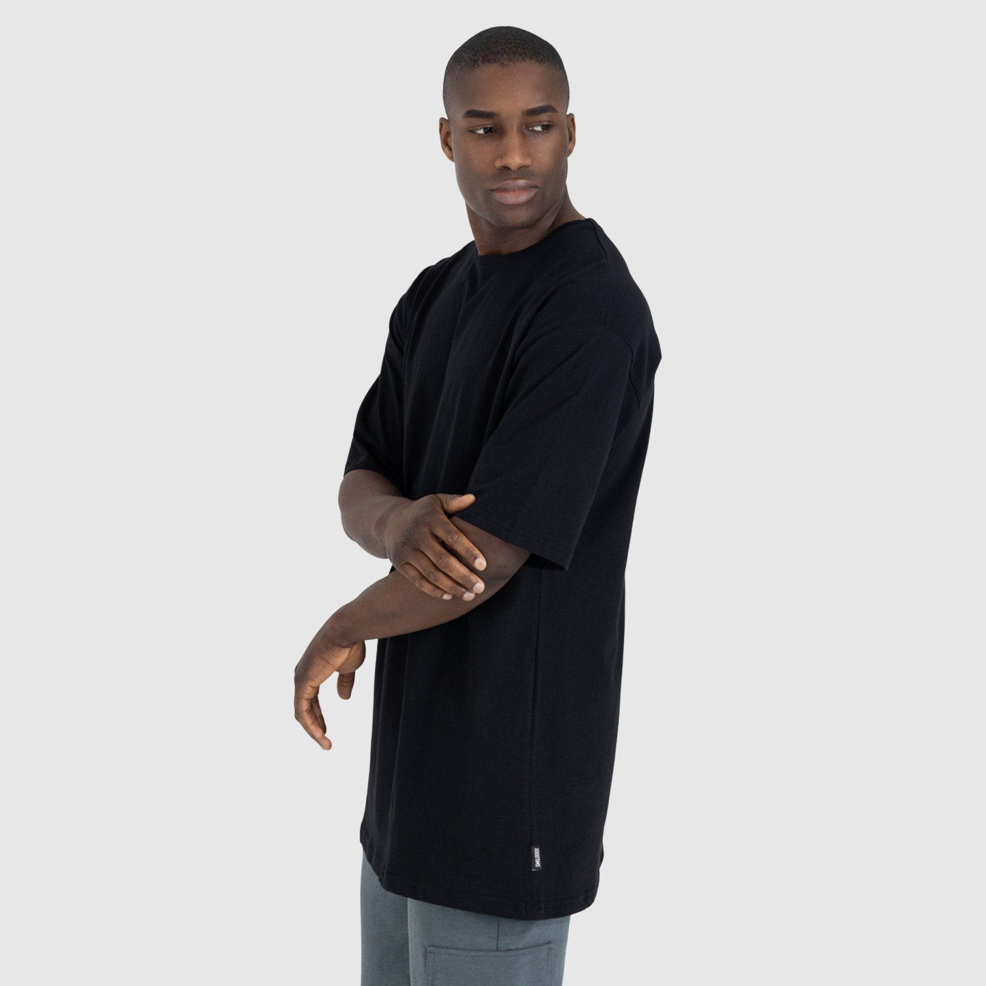 Smilodox T-Shirt ESSENTIAL 4er 100% Schwarz Baumwolle Oversize T-Shirt Oversize