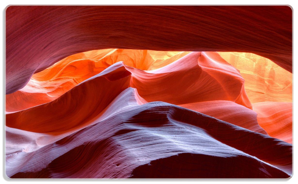 Wallario Frühstücksbrett Antelop Canyon USA Kalksandsteingebirge in leuchtenden Farben, ESG-Sicherheitsglas, (inkl. rutschfester Gummifüße 4mm, 1-St), 14x23cm