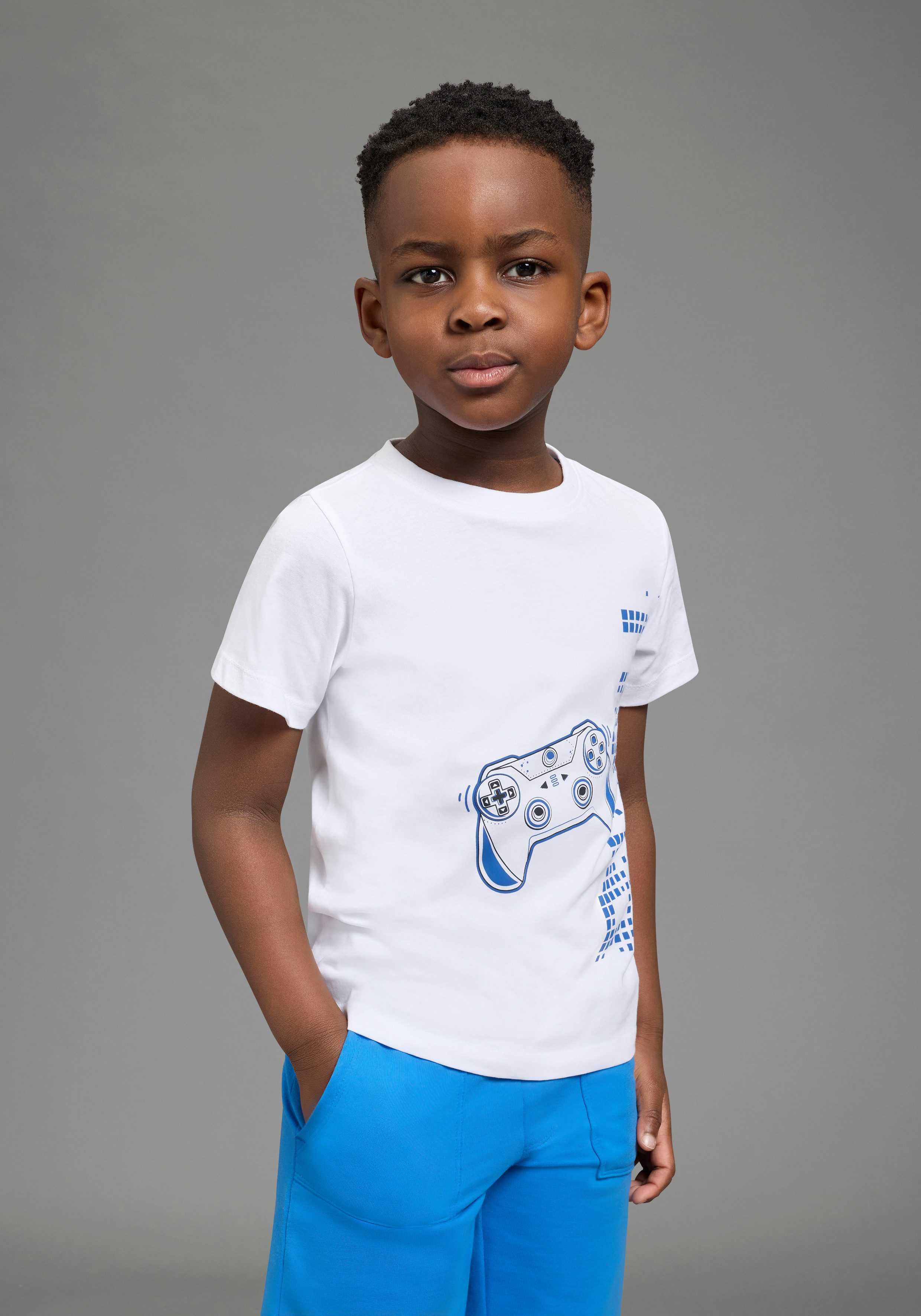 KIDSWORLD T-Shirt 2er Pack Shirts mit Gamer/Controller Print (Packung, 2-tlg., 2) Basic Passform, Rundhalsausschnitt, Allover-Druck, aus Baumwolle – Bild 4 von 5