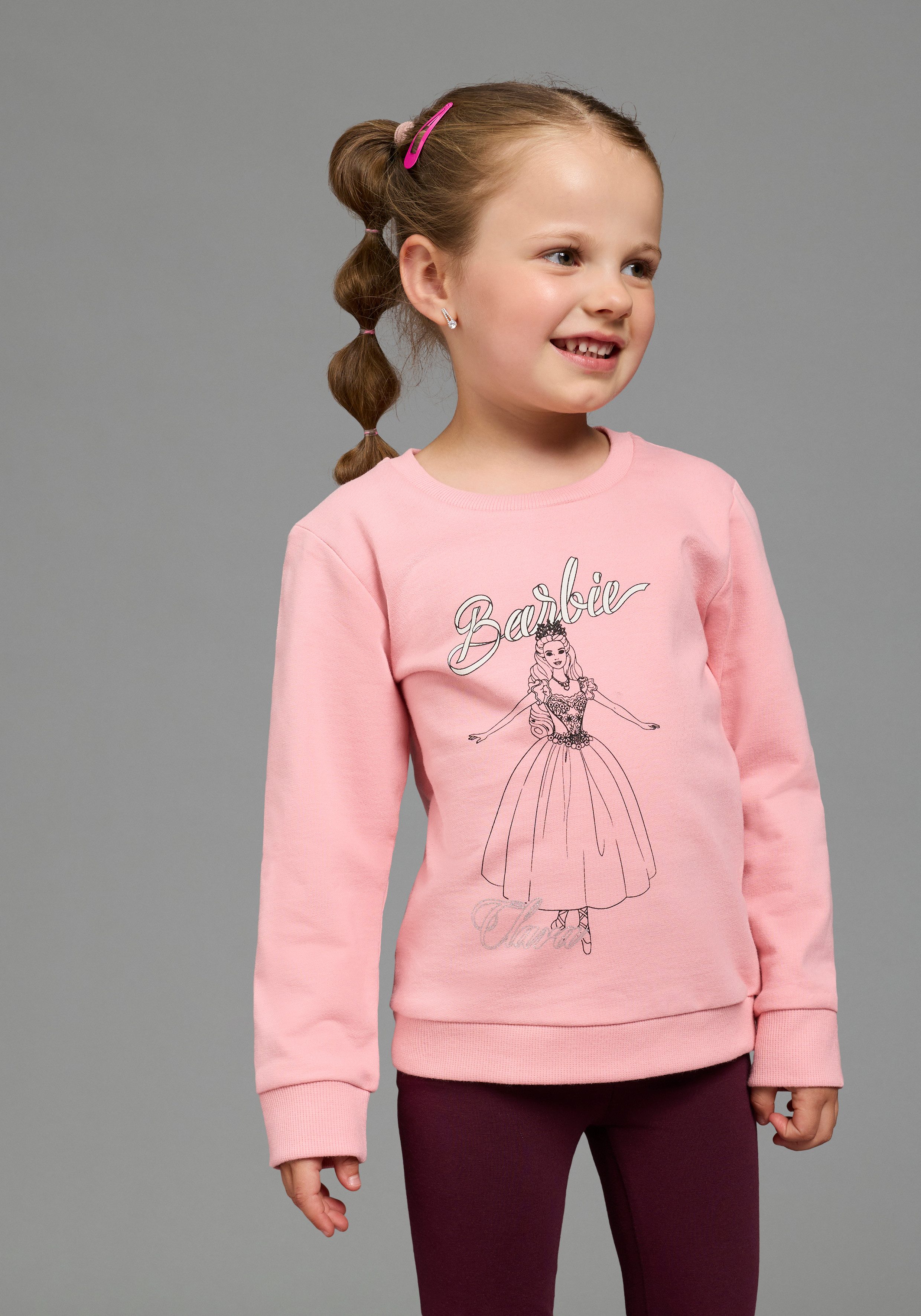 KIDSWORLD Sweatshirt BARBIE Glitzerdruck Sweatshirt, Mattel BARBIE Nussknacker Sweat mit Glitzerprint, langärmlig, Basic-Passform