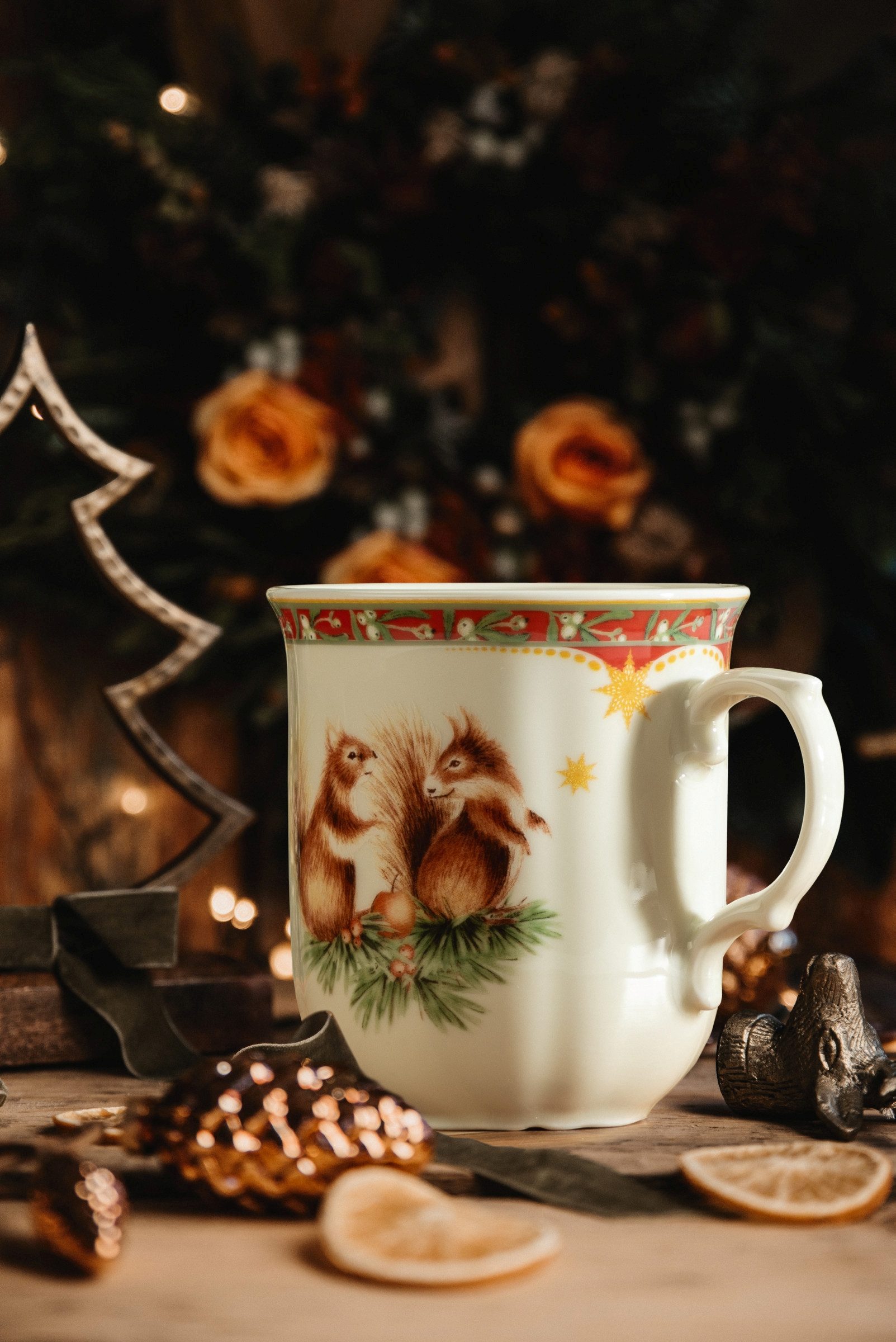 Seltmann Weiden Becher Marieluise - Weihnachtsnostalgie, 1-tlg., Porzellan, Becher mit Henkel 0,27 l – Bild 4 von 5