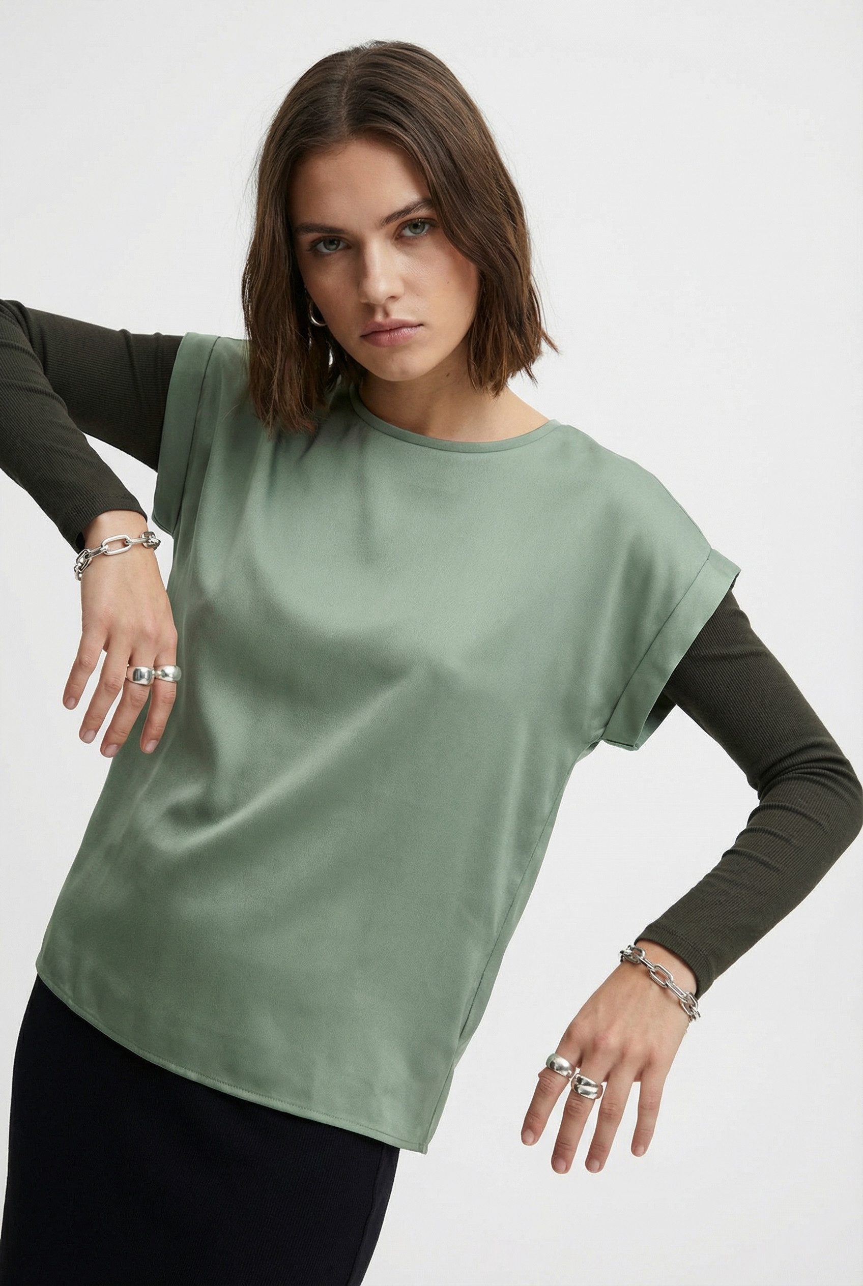 Vila Kurzarmshirt VIELLETTE S/S SATIN TOP - NOOS Kunstfaser, regular fit