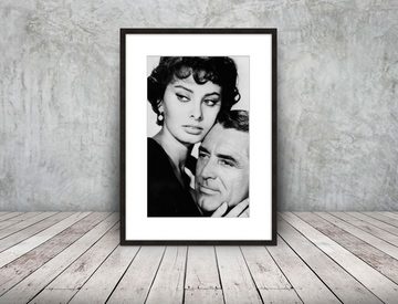 artissimo Bild mit Rahmen Bild gerahmt 51x71cm / schwarz-weiß Poster mit Rahmen / Sophia Loren, Film-Stars: Sophia Loren & Cary Grant