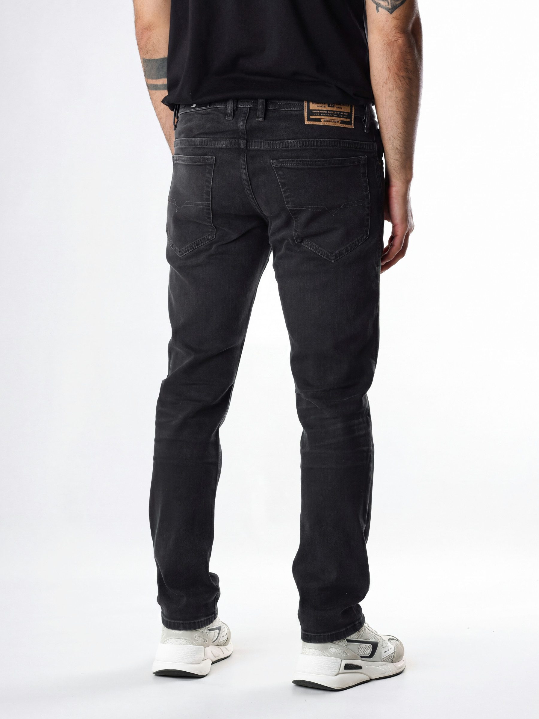 Diesel Slim-fit-Jeans niedrige Leibhöhe - THOMMER-R - Länge:32 Leichter Denim, mittlerer bis hoher Stretch
