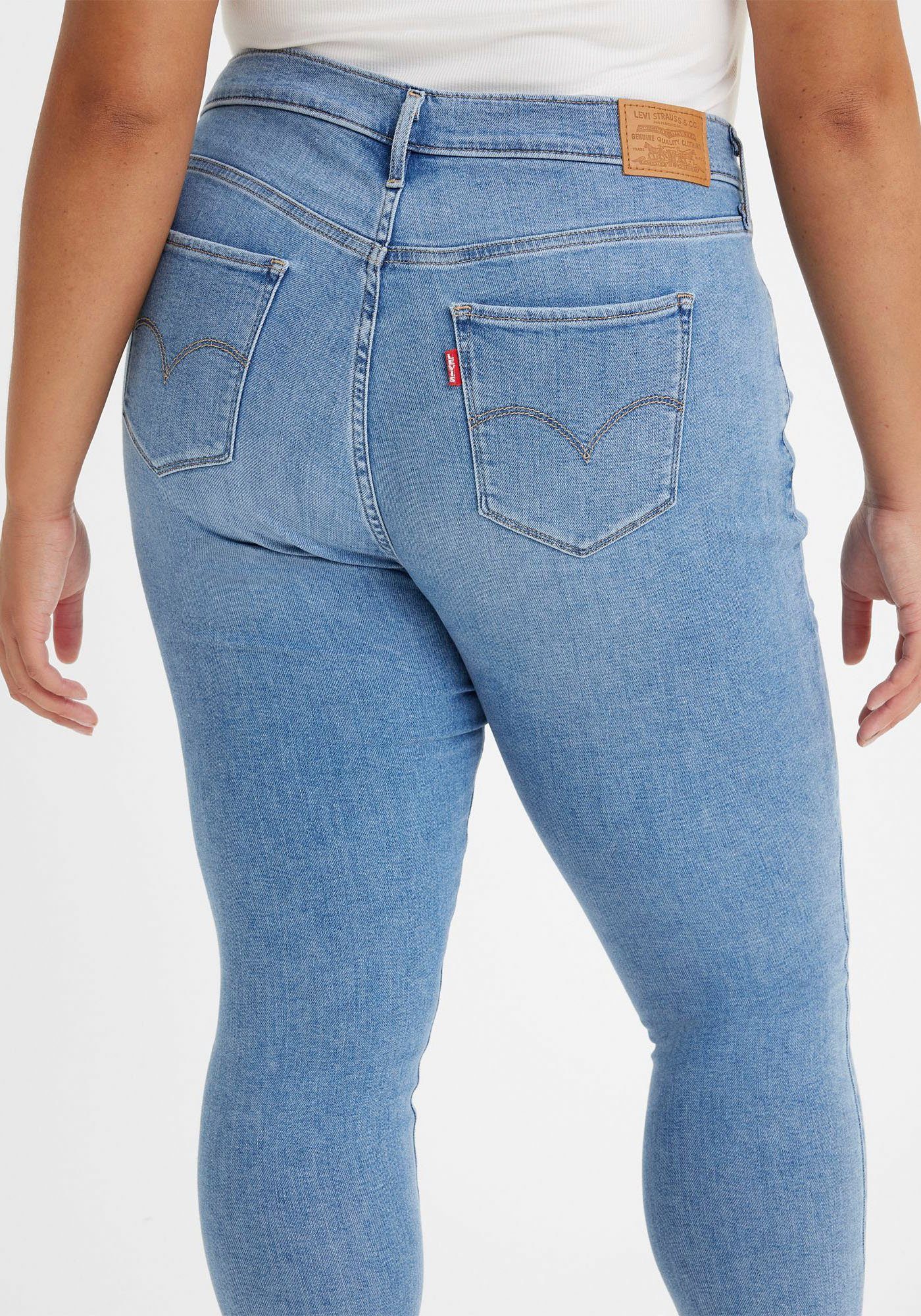 Levi's® Plus Skinny-fit-Jeans 720 High-Rise mit light indigo hoher Leibhöhe