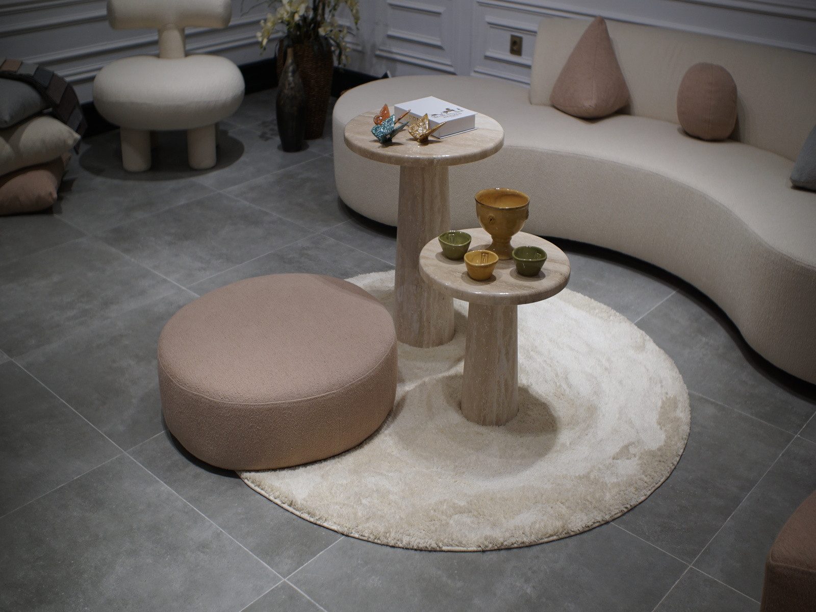 JVmoebel Couchtisch Beiger runder Designer Tisch aus Holz für das Wohnzimmer