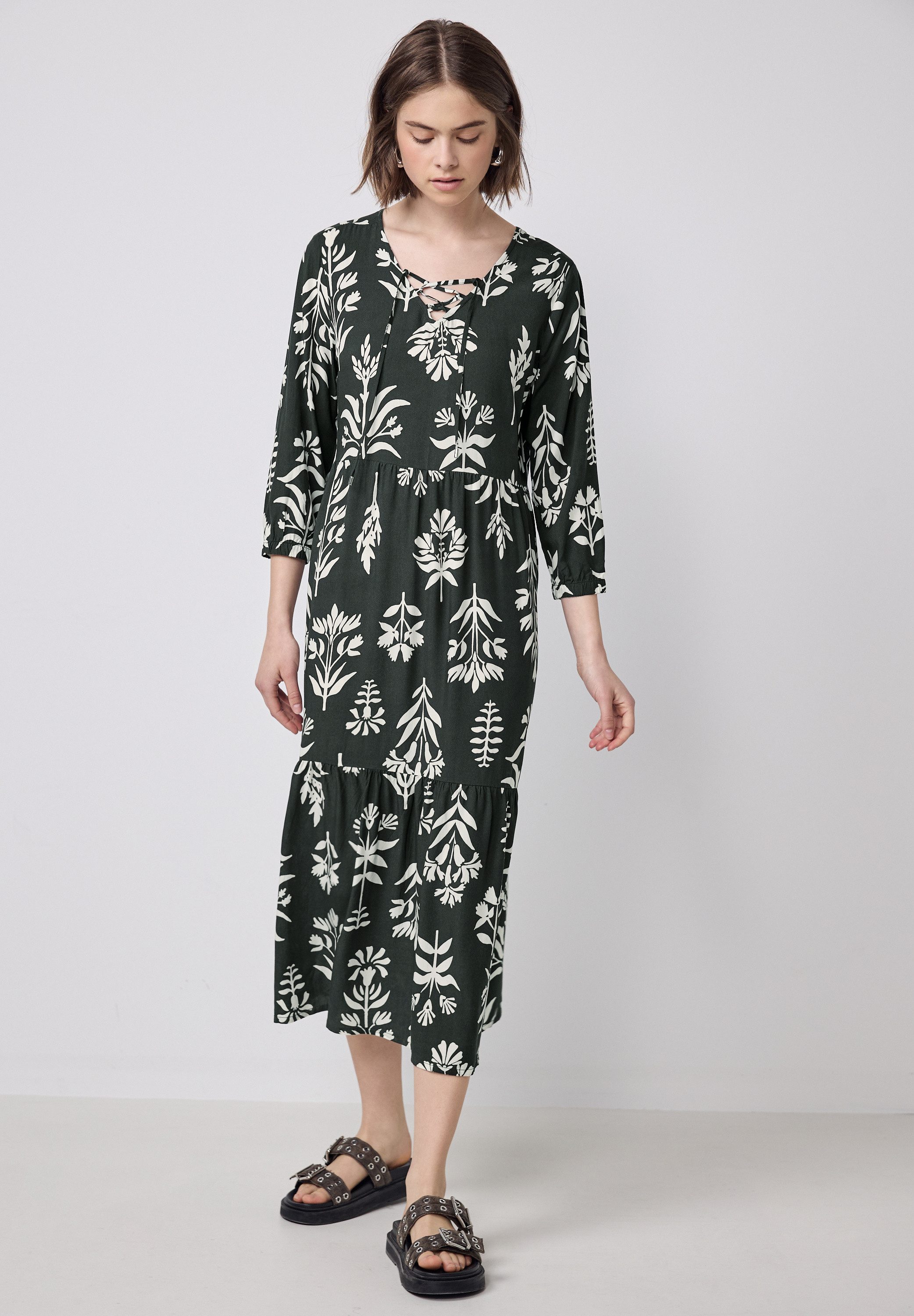 STREET ONE STUDIO Midikleid mit allover Blumenprint