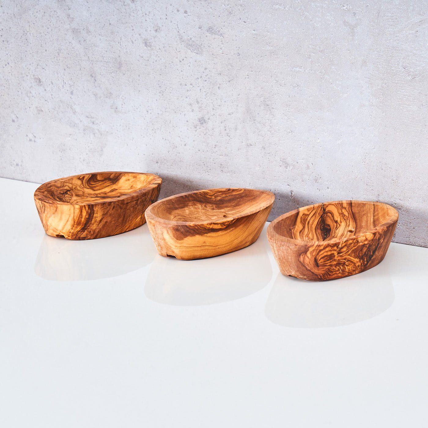 Levandeo® Dekoschale, Badzubehör oval Holz Seifenhalter ca.12x7cm Olivenholz-Seifenschale