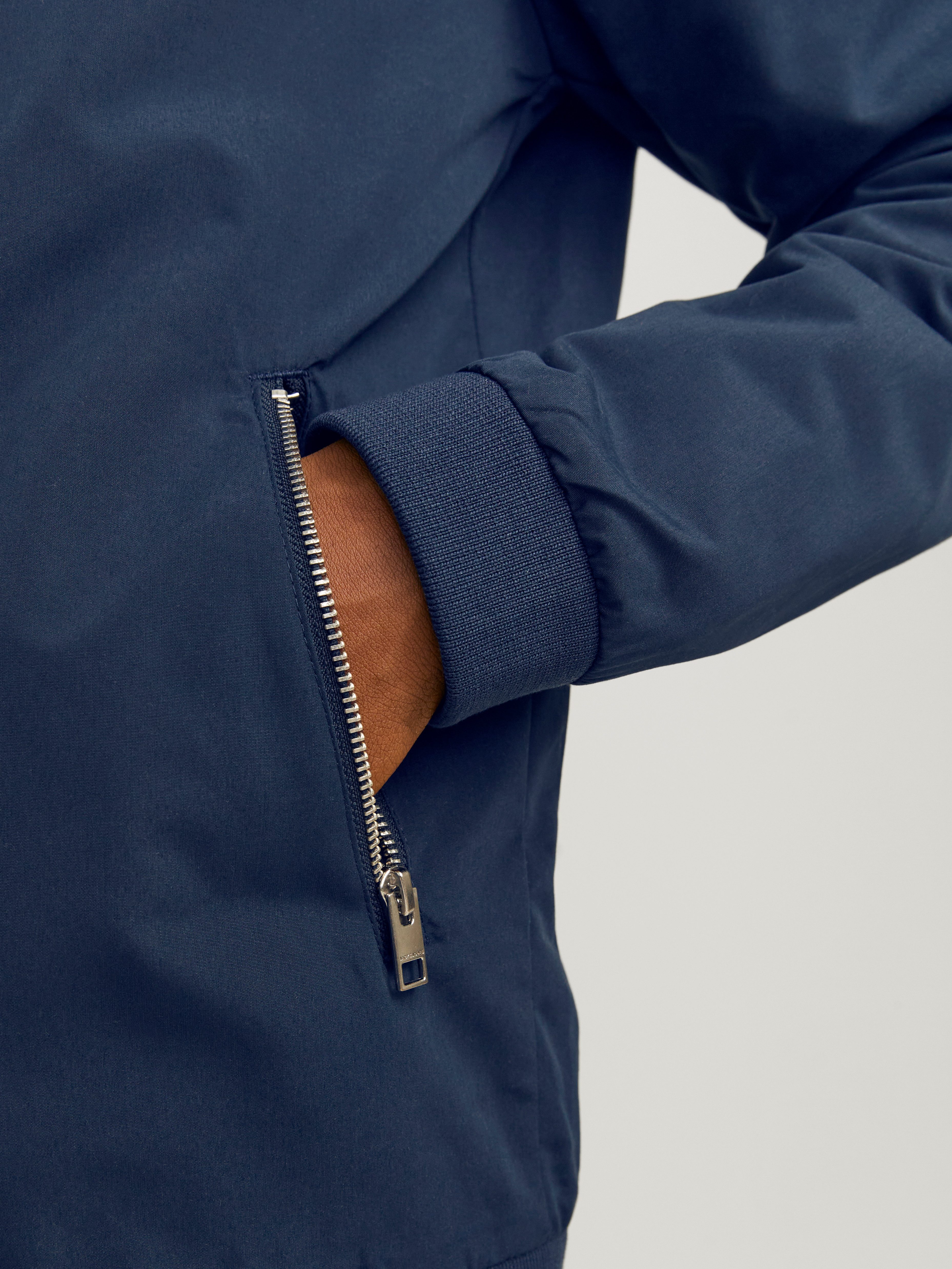 Jack & Jones Blouson JJERUSH Stylisch, funktional, ideal für Herbst, pflegeleicht mit stylischem Stehkragen