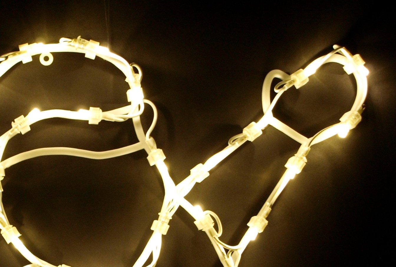DEGAMO Beleuchtetes Fensterbild WEIHNACHTSMANN, 42x37, 50 LED weiss, Netzbetrieb 230V – Bild 2 von 5
