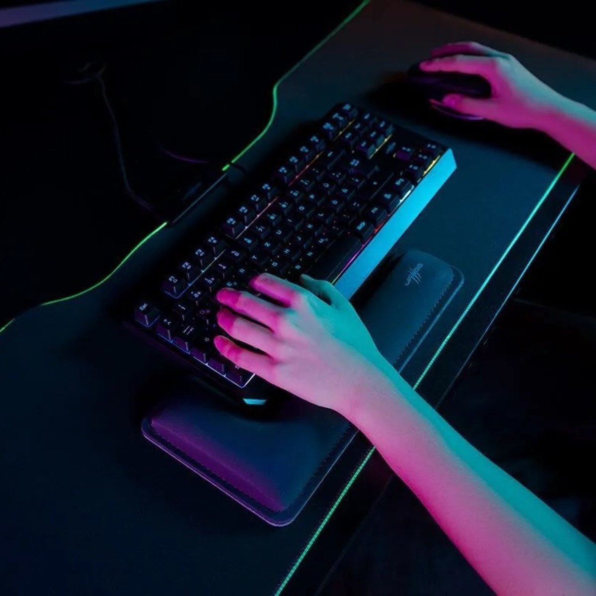 uRage Mauspad Gaming Wrist Rest 100 L-Form Handballenauflage, WASD ...