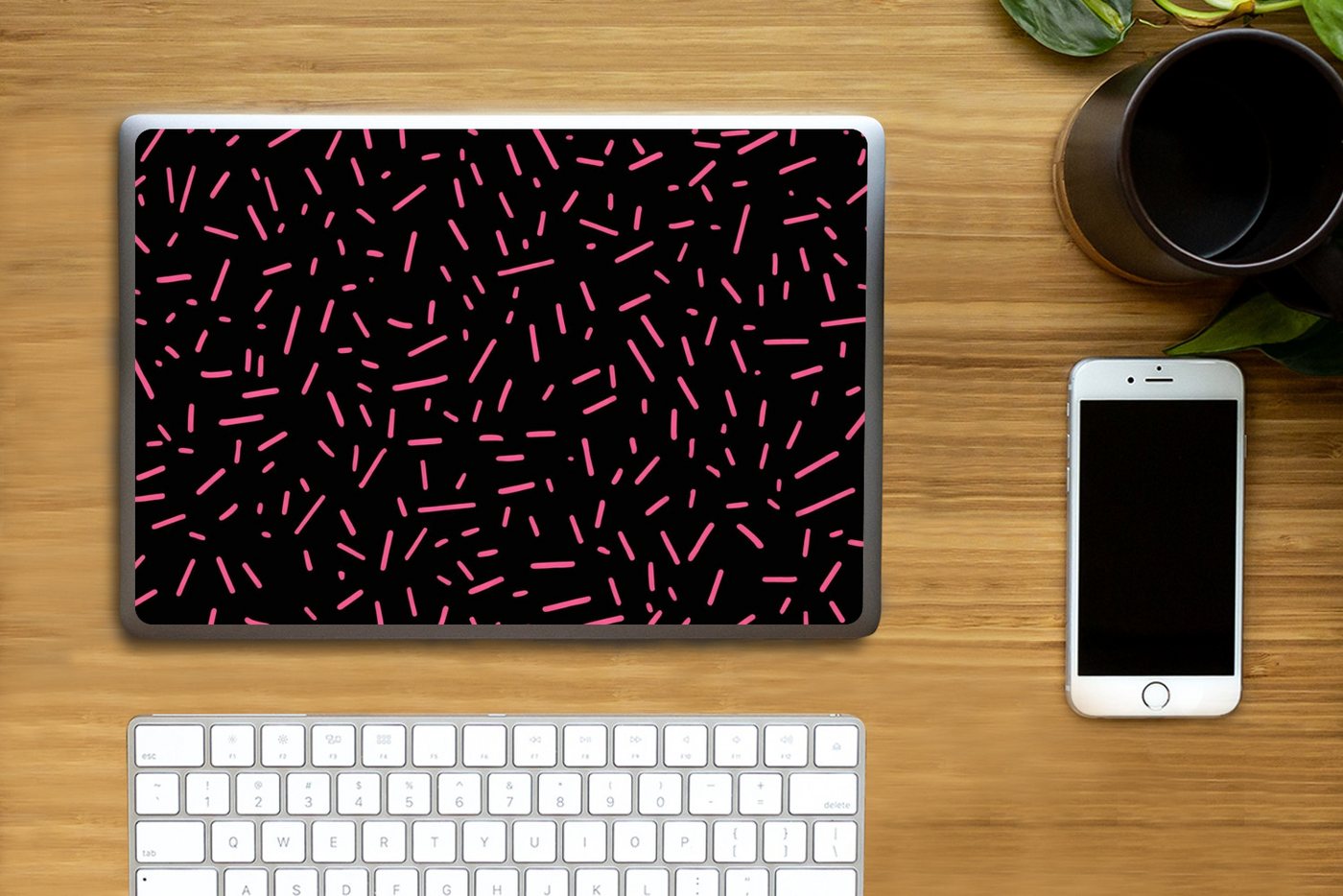 Thumbnail - MuchoWow Laptop-Aufkleber Spiele - Streifen - Rosa - Abstrakt, (1tlg), Laptop Folien Cover, Aufkleber, Sticker, Schutz v...