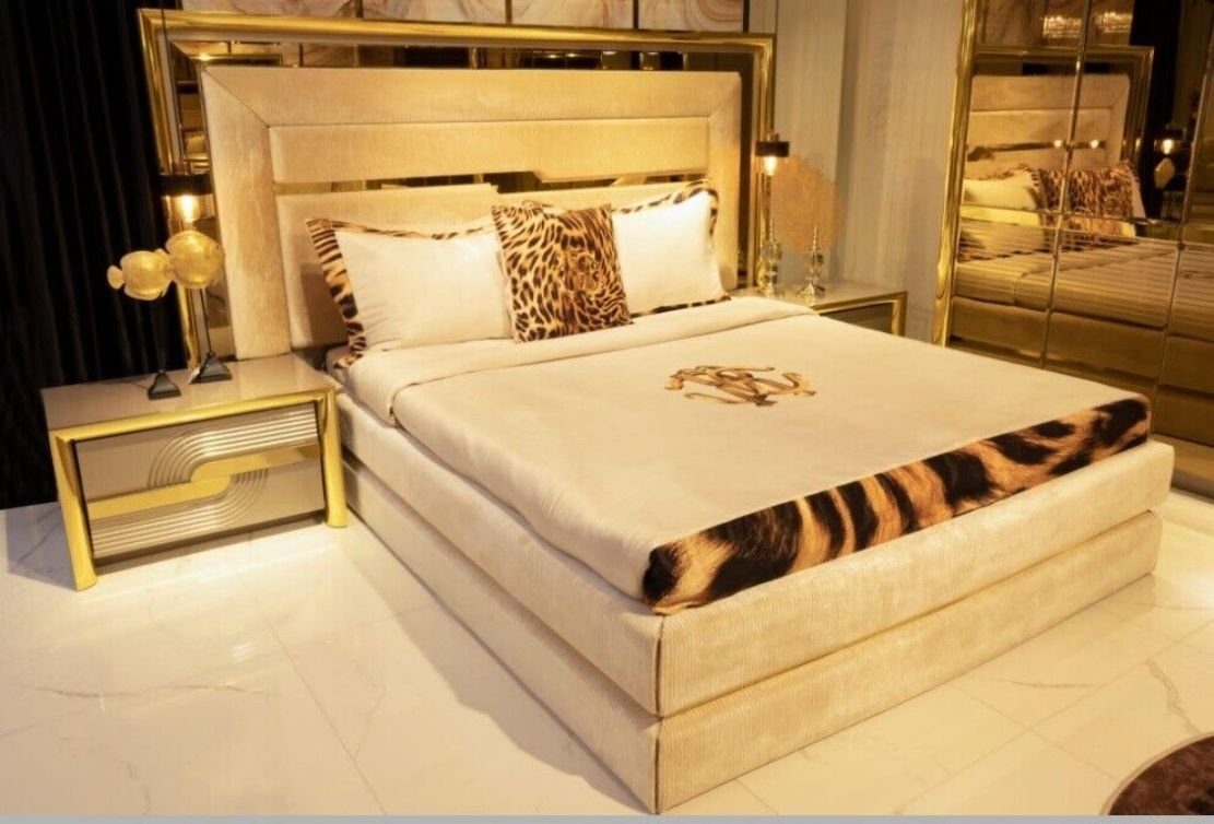 JVmoebel Schlafzimmer-Set Luxus Betten Gold Bett Textil 2x Nachttisch 3 tlg. Sofort, (3-St., Bett, 2х Nachttische), Made in Europa