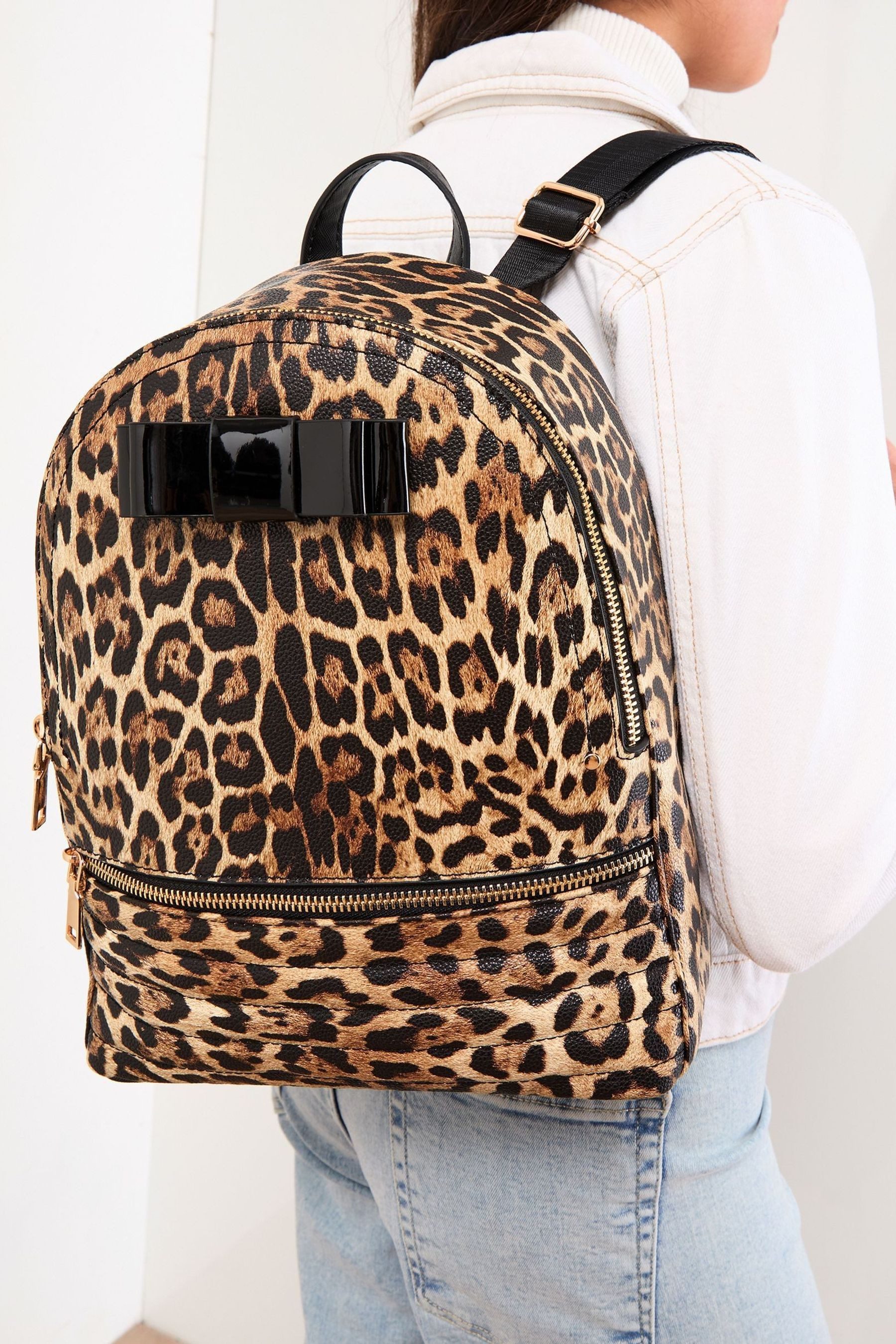 LIPSY Schulrucksack Lipsy Schulrucksack mit Schleifendetail (1-tlg)