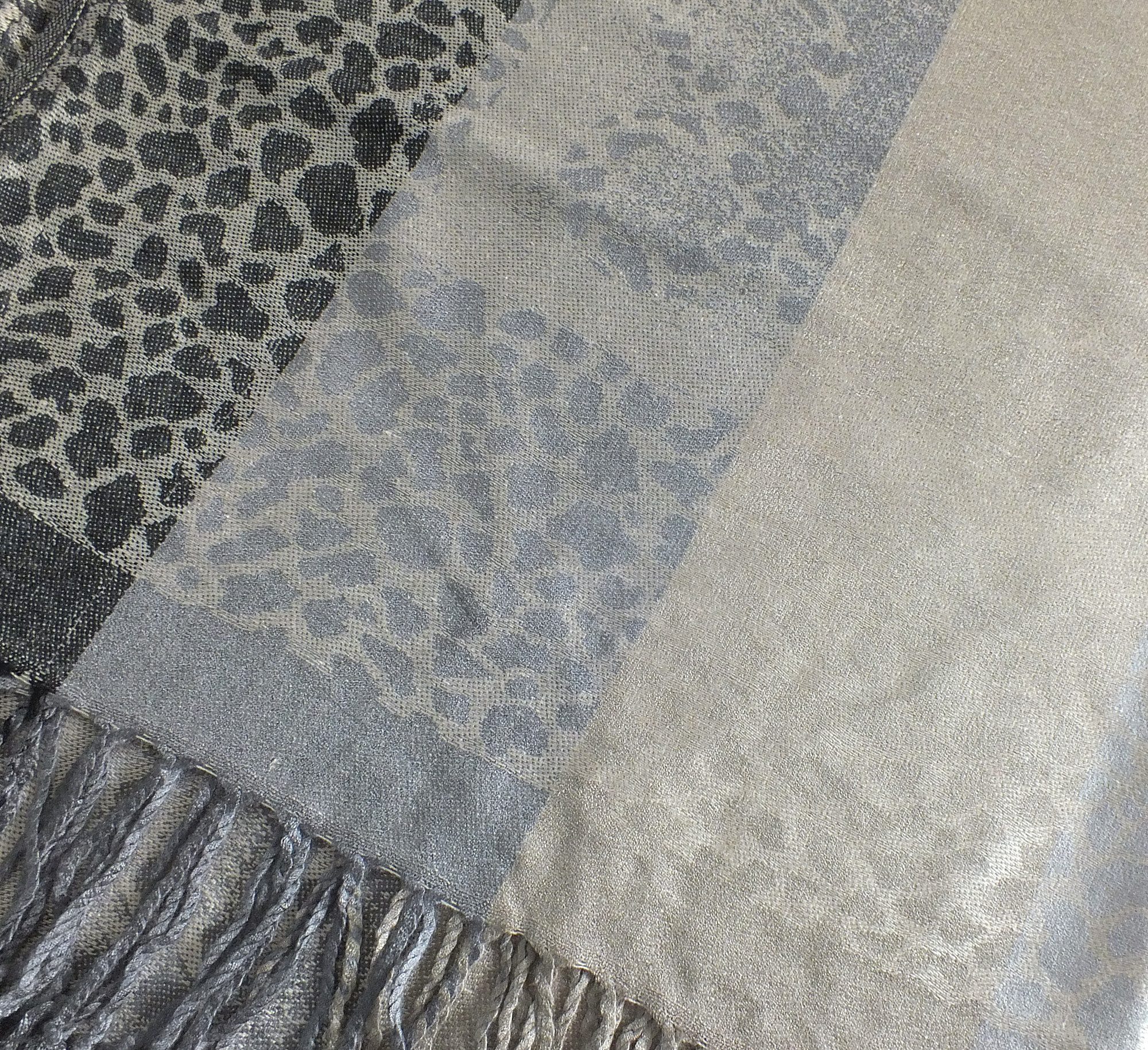 chic4home Schal Dreamy Flair, (1-St. 1-teilig), Damen Schal Stola eleganter Longschal Leopardenmuster