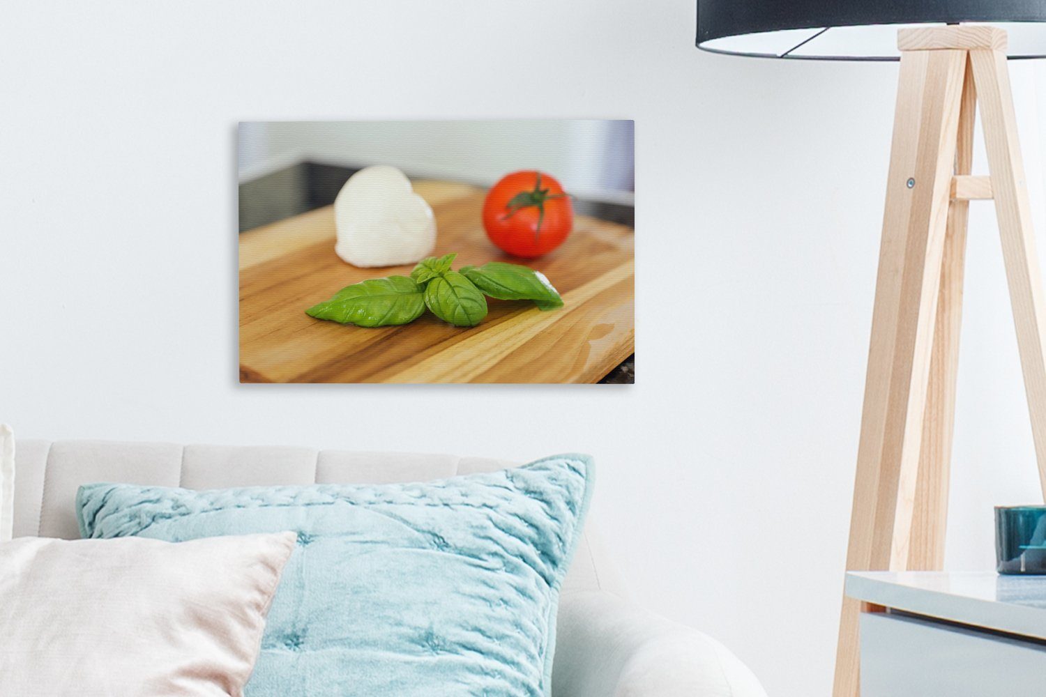 mit auf 30x20 cm Aufhängefertig, Wanddeko, Leinwandbild St), (1 einem und Tomate OneMillionCanvasses® Basilikum Wandbild Schneidebrett, Mozzarella Leinwandbilder,