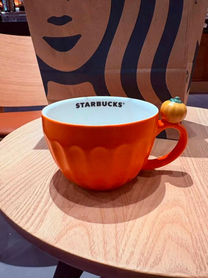 Starbucks Frühstücks-Geschirrset Starbucks Mug Autumn Pumpkin Peek 12oz 355ml – Bild 2 von 2