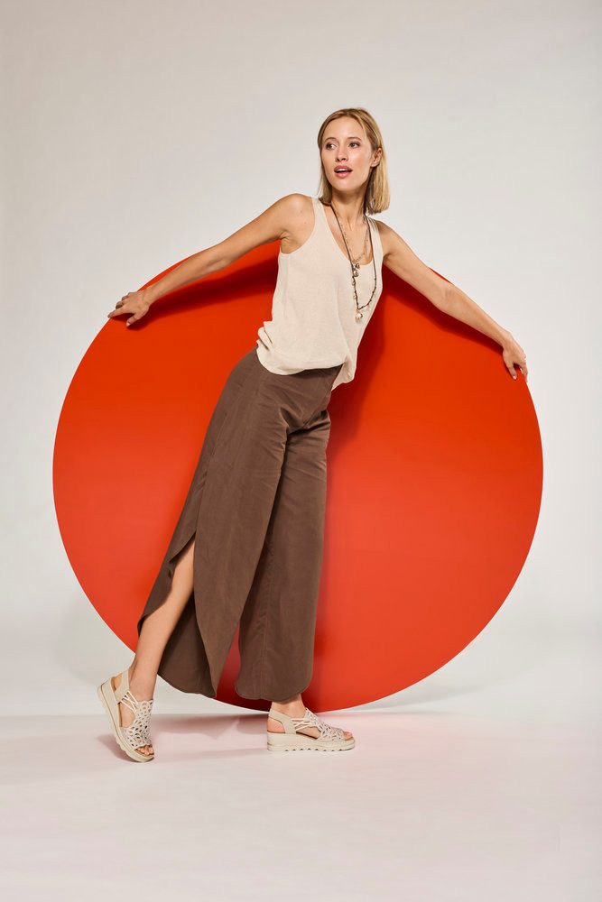 Rieker Keilsandalette Sommerschuh, Plateausandale, Schlupfschuh mit Schmucksteinchen