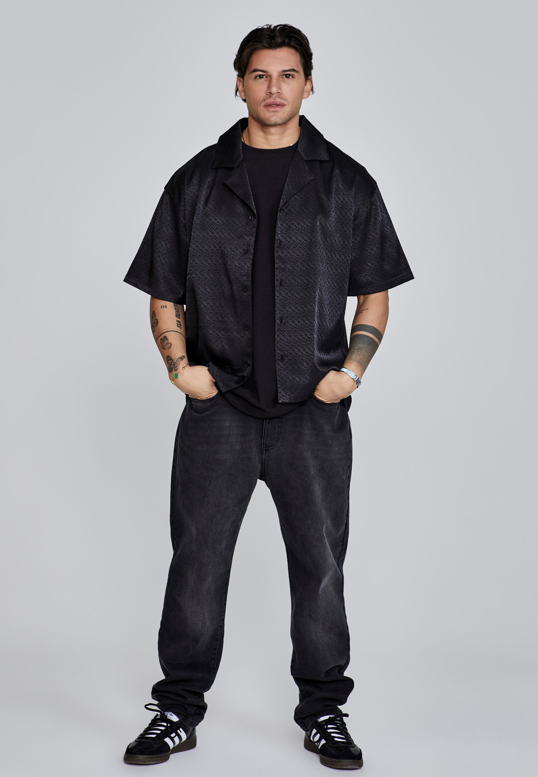 Siksilk Kurzarmhemd SikSilk Herren Schwarzes Resort günstig online kaufen