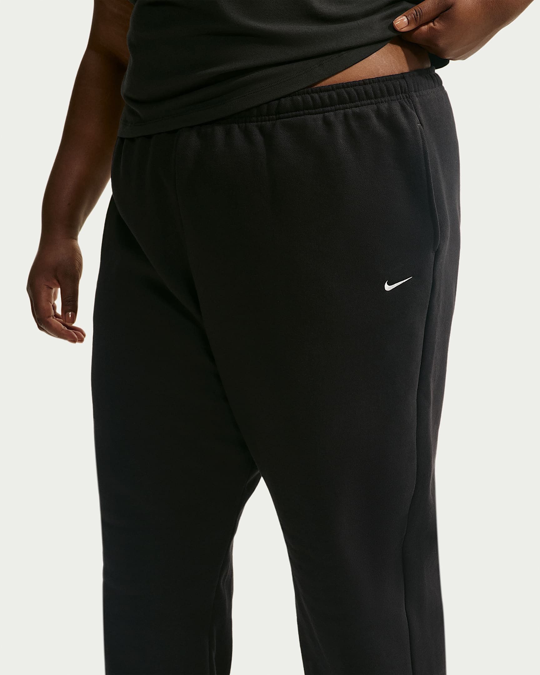 Nike Sportswear Trainingshose W NK STDO FLC MW HR OS CFF PNT Trainingshose, auch in großen Größen