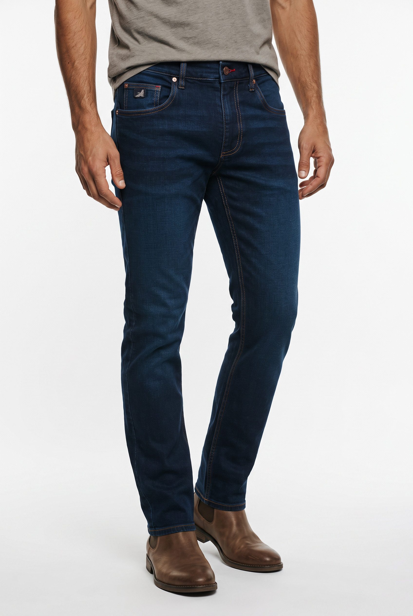 Arizona Straight-Jeans gerader Straight-Fit, aus elastischem Denim, niedrige Leibhöhe. € 34,99, (€ 34,99 pro 1 Stk).