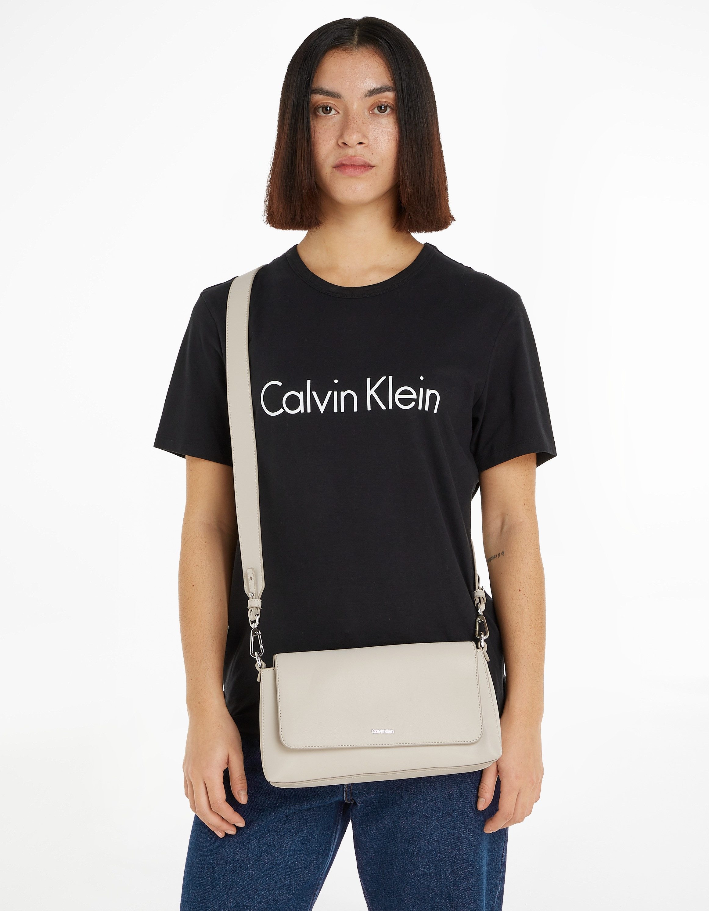 Calvin Klein Schultertasche CK MUST SHOULDER günstig online kaufen