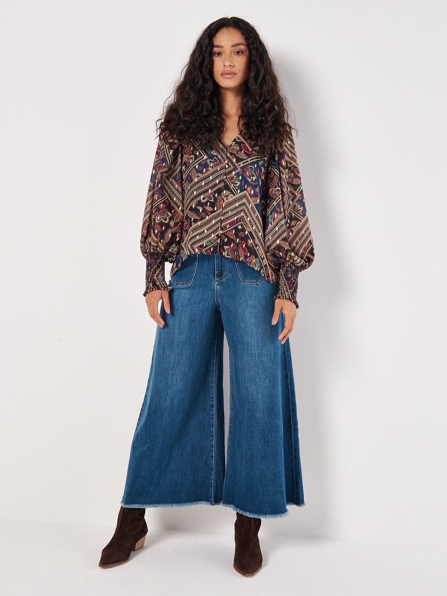 Apricot Tunika Blumendruck Top mit Golddetails