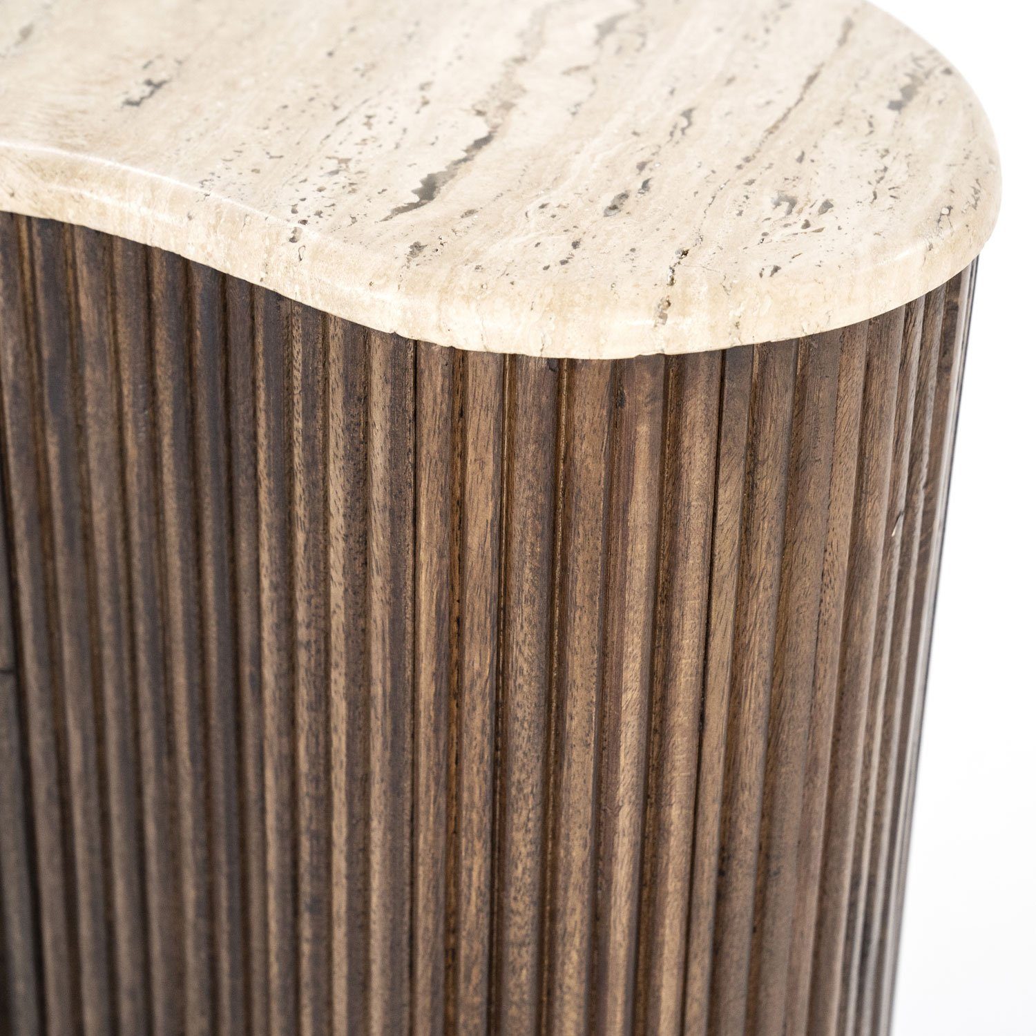 LEVEN Lifestyle Couchtisch LARIE organisch Tischplatte aus Travertin Naturstein (1-St), KEIN Set - es sind verschiedene Größen auswählbar