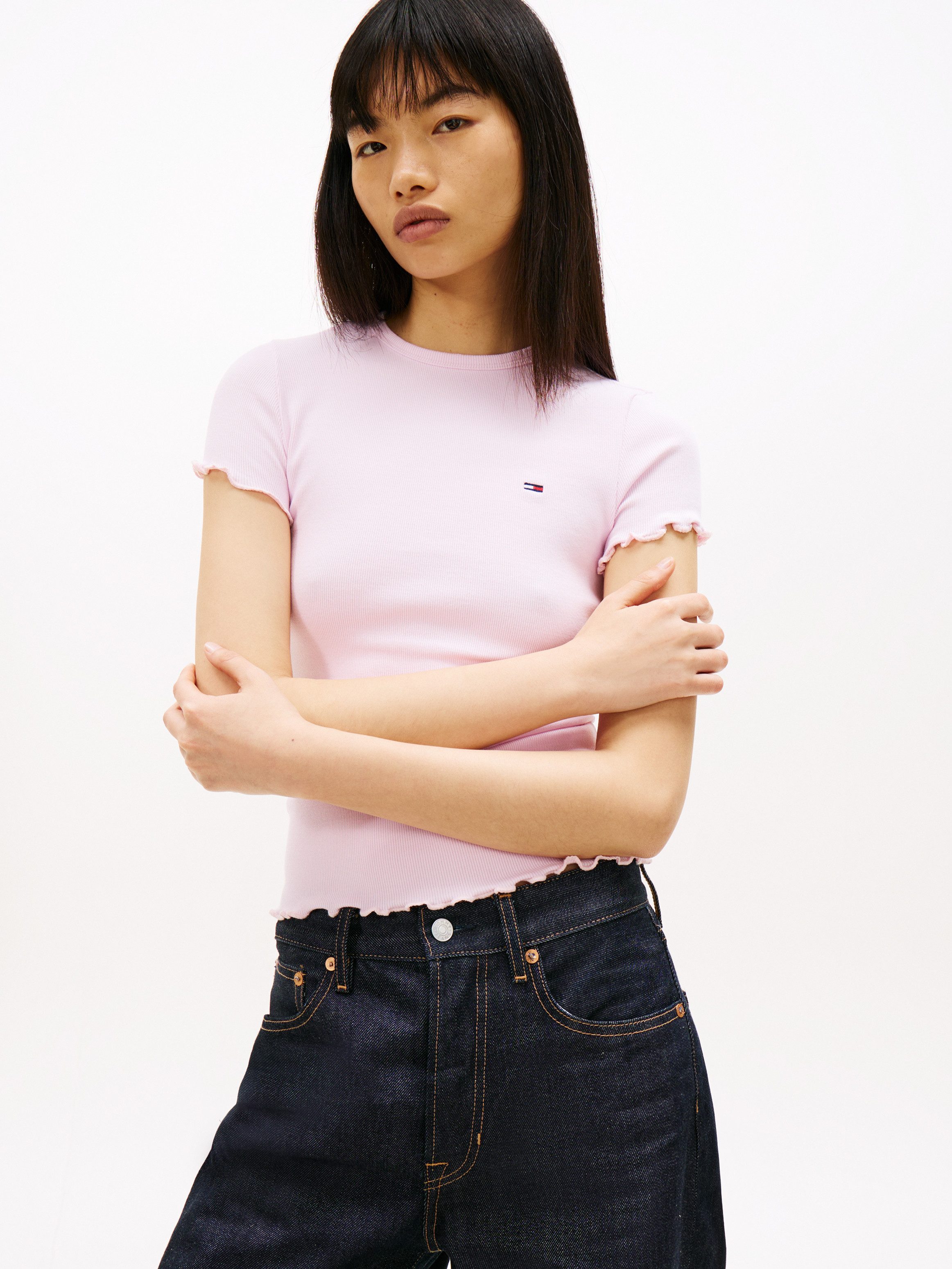 Tommy Jeans T-Shirt TJW SLIM LETTUCE EDGE RIB SS mit gerippter Struktur