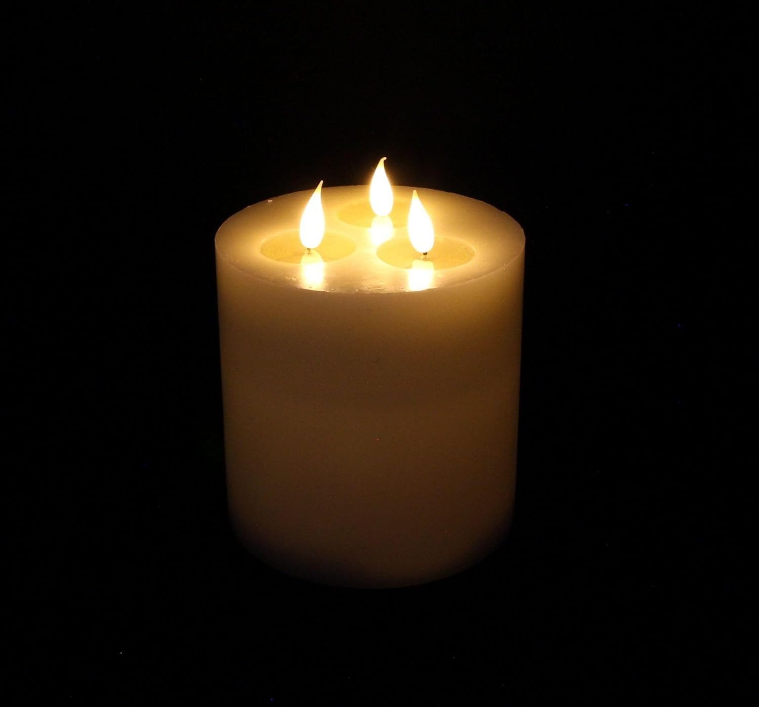 Dekoleidenschaft LED-Kerze 3 Docht Kerze "Classic" aus Echtwachs in creme Ø 15x18 cm Stumpenkerze, große Wachskerze mit Timer, Mehrdochtkerze, flammenlos flacke – Bild 4 von 5